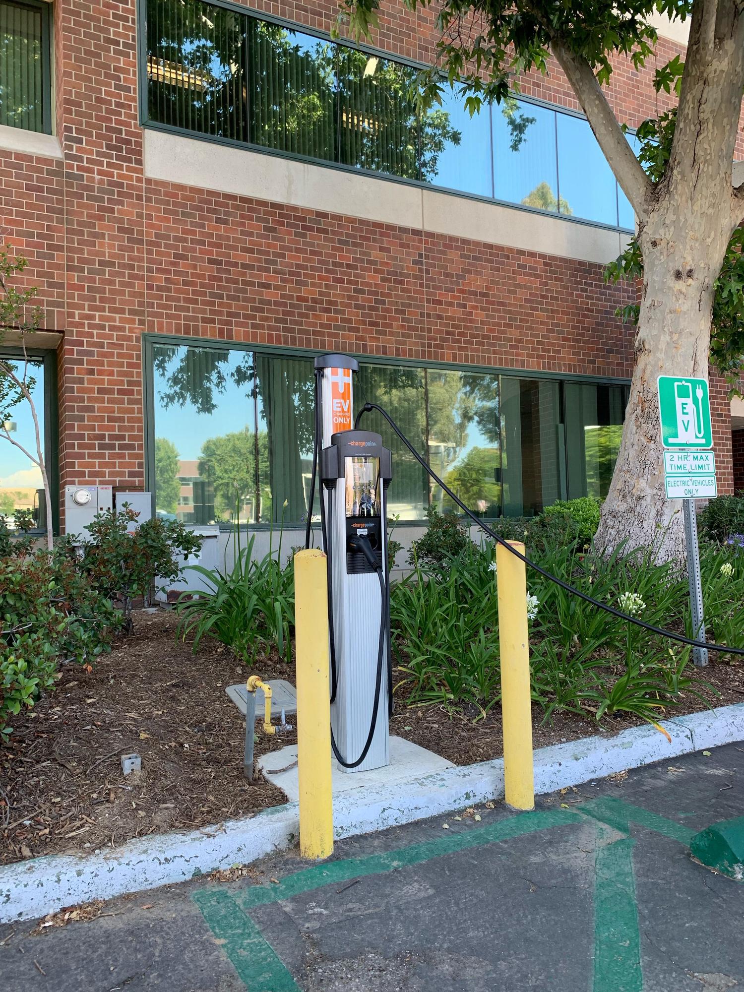 Santa Clarita City Hall Santa Clarita, CA EV Station
