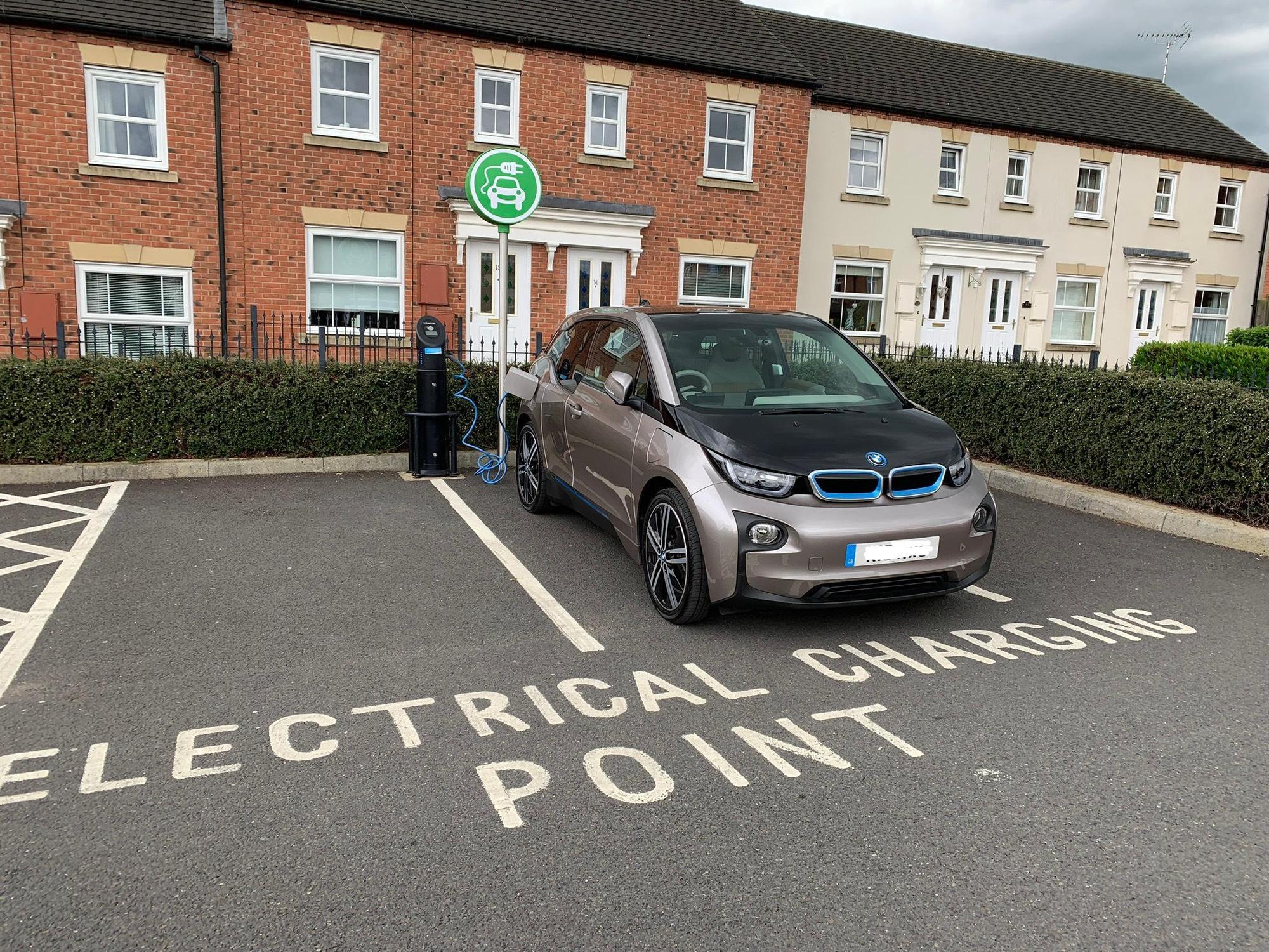 ASDA Uttoxeter Supermarket Uttoxeter, England EV Station