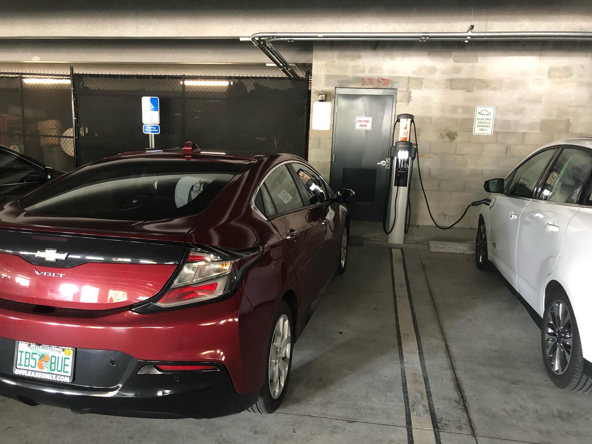 Winter Garden Parking Garage Winter Garden, FL EV Station