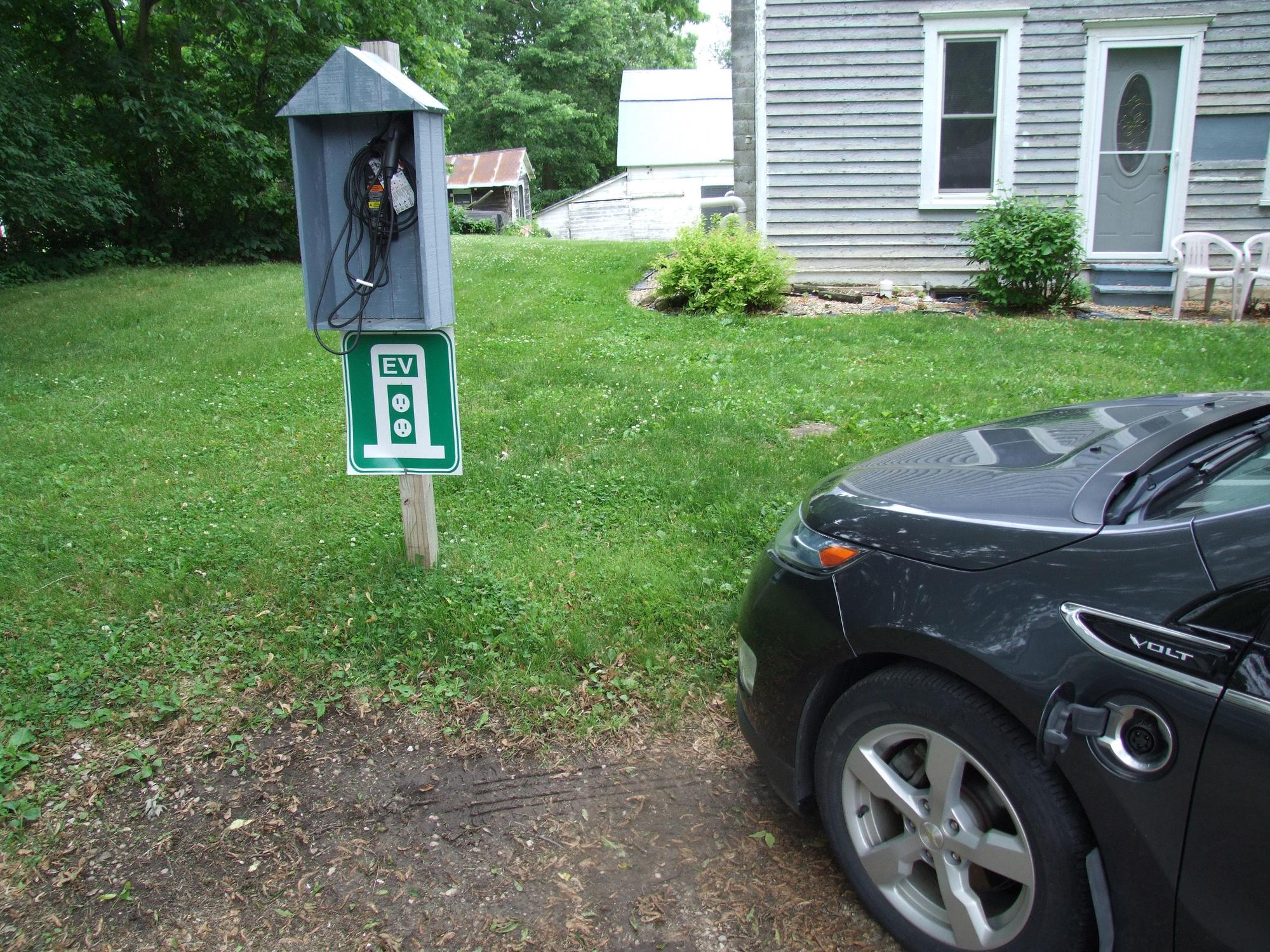 St. Ansgar Greenhouse & Floral Shop St Ansgar, IA EV Station