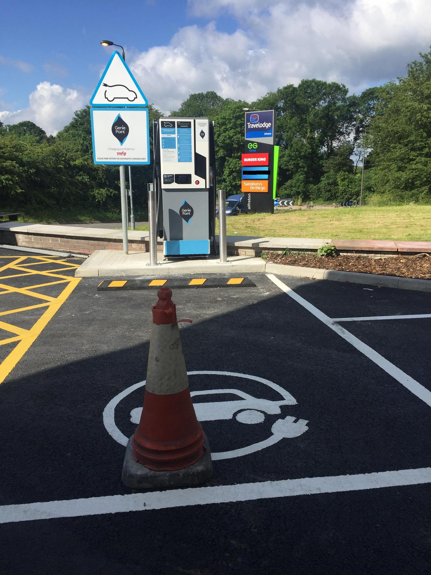 BP Swanwick Alfreton Derbyshire Swanwick, Derby Road, Alfreton DE55 1HJ, United Kingdom EV