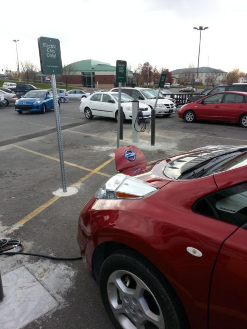 HyVee Lawrence, KS EV Station