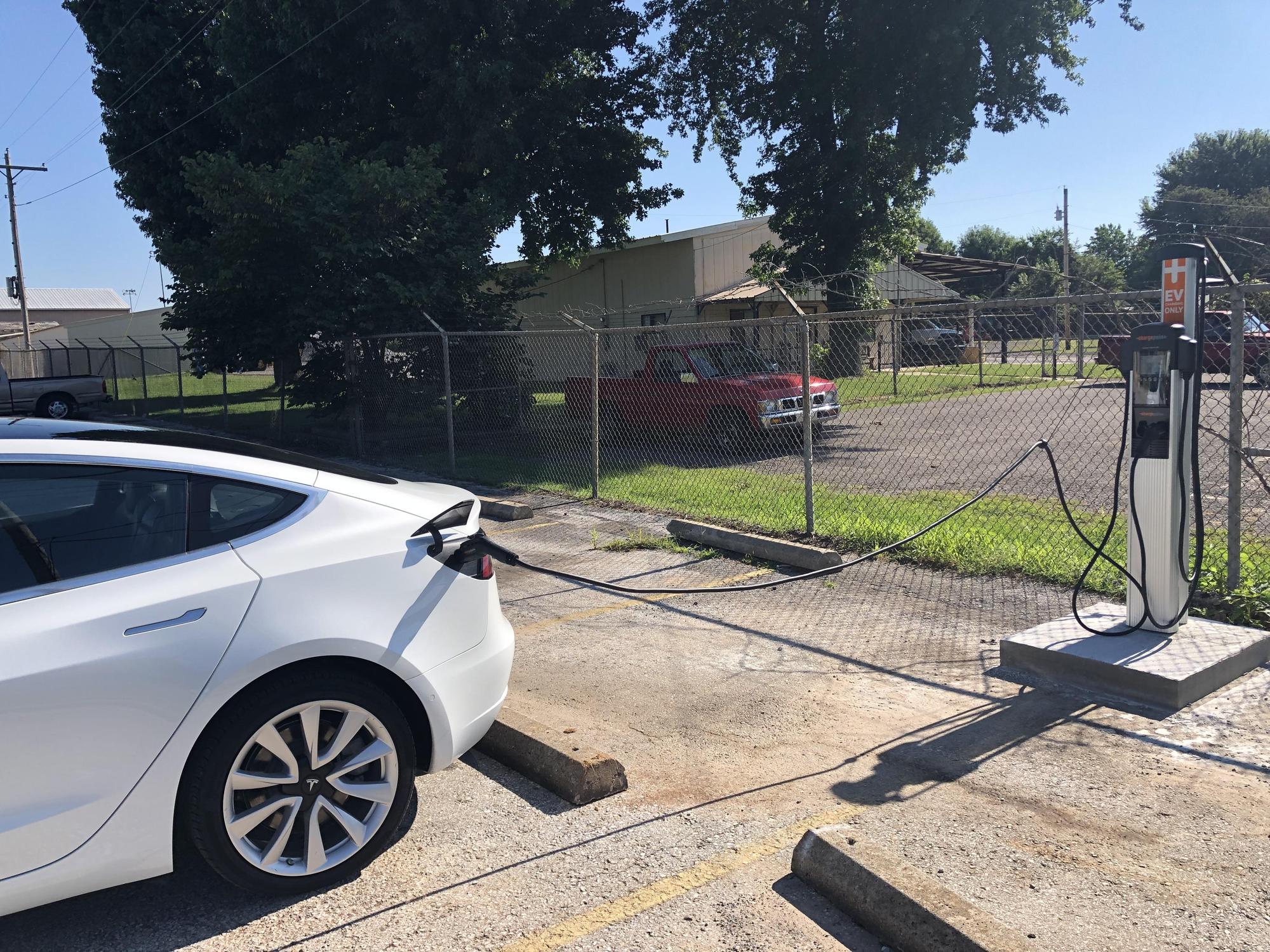Ozarks Electric Cooperative Stilwell, OK EV Station
