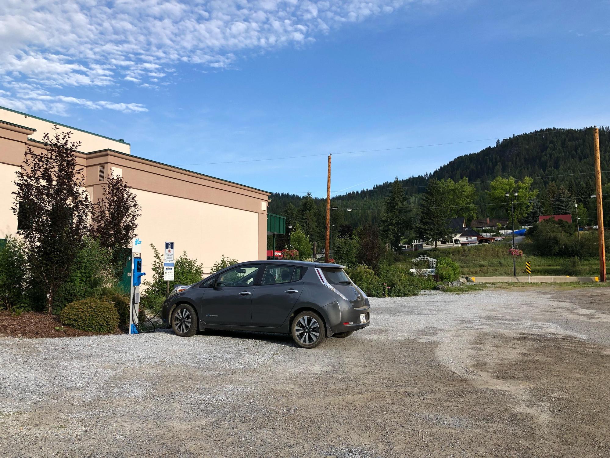 Village of Fruitvale Memorial Hall Fruitvale, BC EV Station