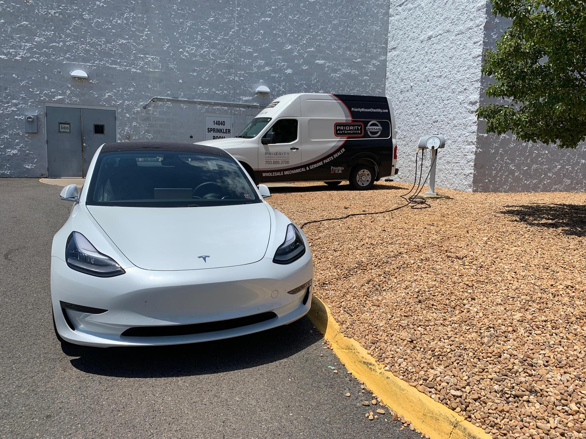 Nissan of Chantilly Chantilly, VA EV Station