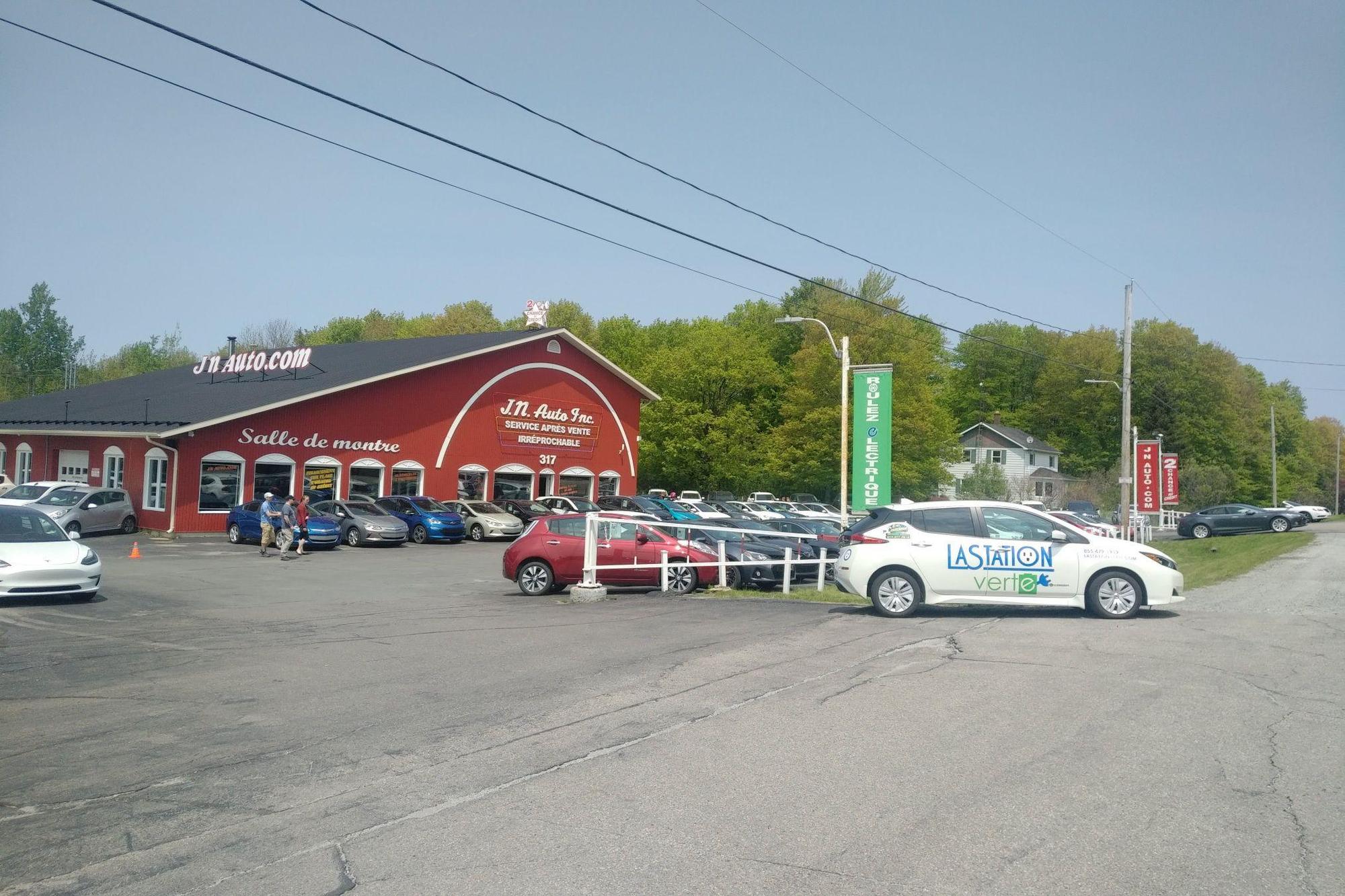 j-n-auto-road-side-richmond-qc-ev-station