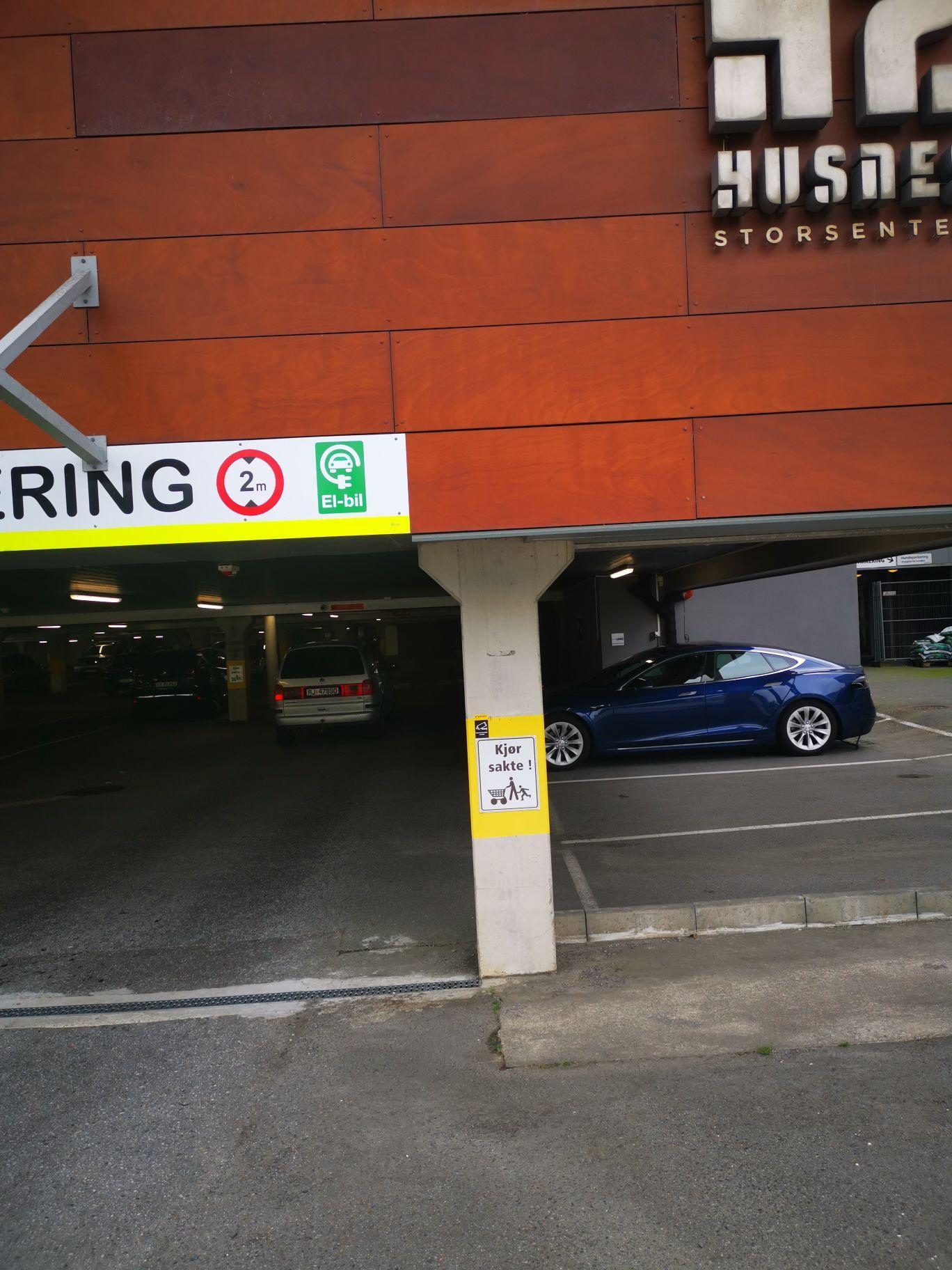 husnes-sentrumsvegen-15-5460-husnes-norge-ev-station