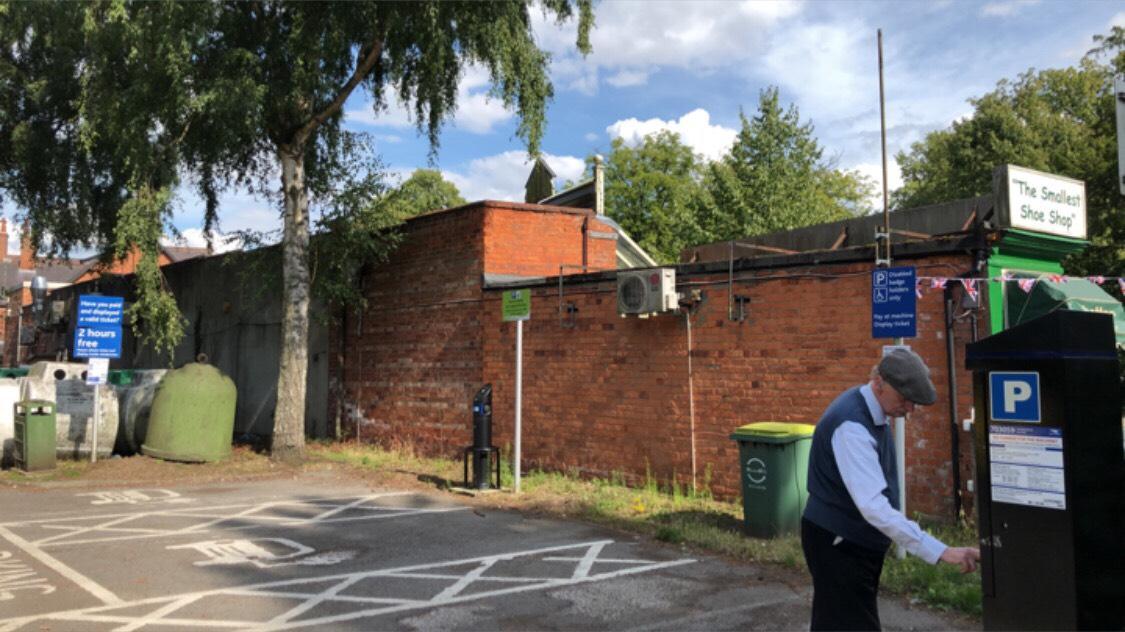 Clarence Road Car Park 1 The Broadway, Woodhall Spa LN10 6ST, UK EV