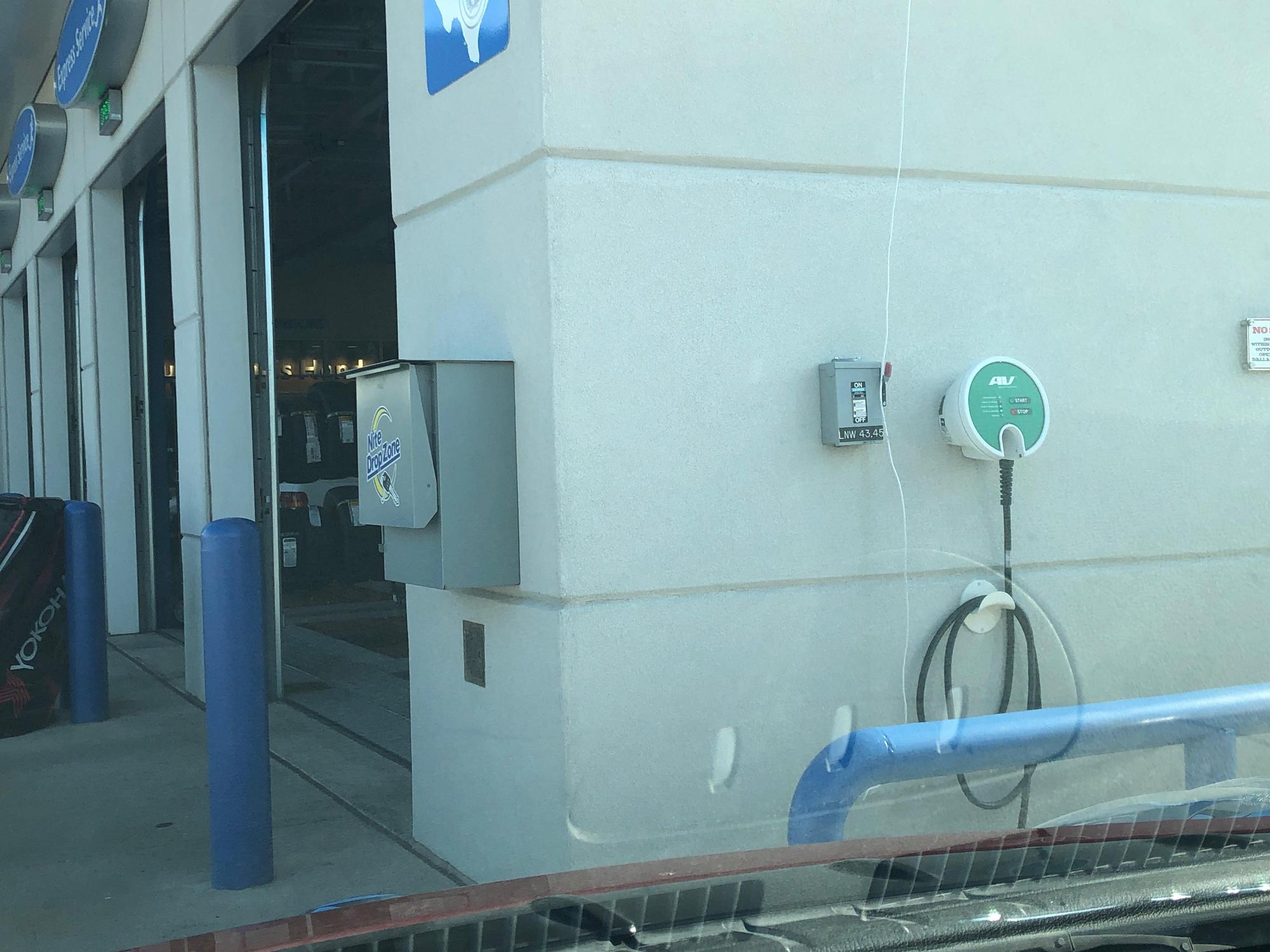 Rusty Wallis Honda (1) Dallas, TX EV Station