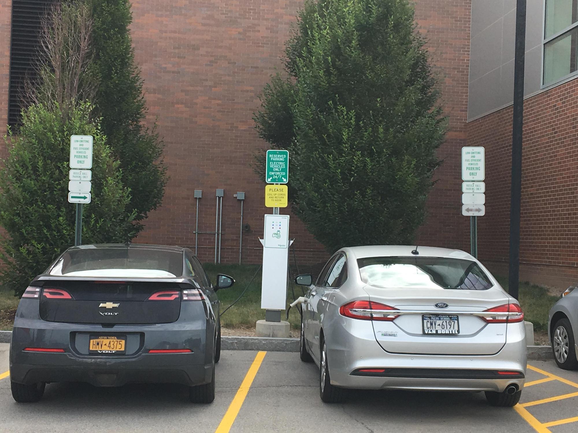 Rochester Institute of Technology Parking Lot M Rochester, NY EV