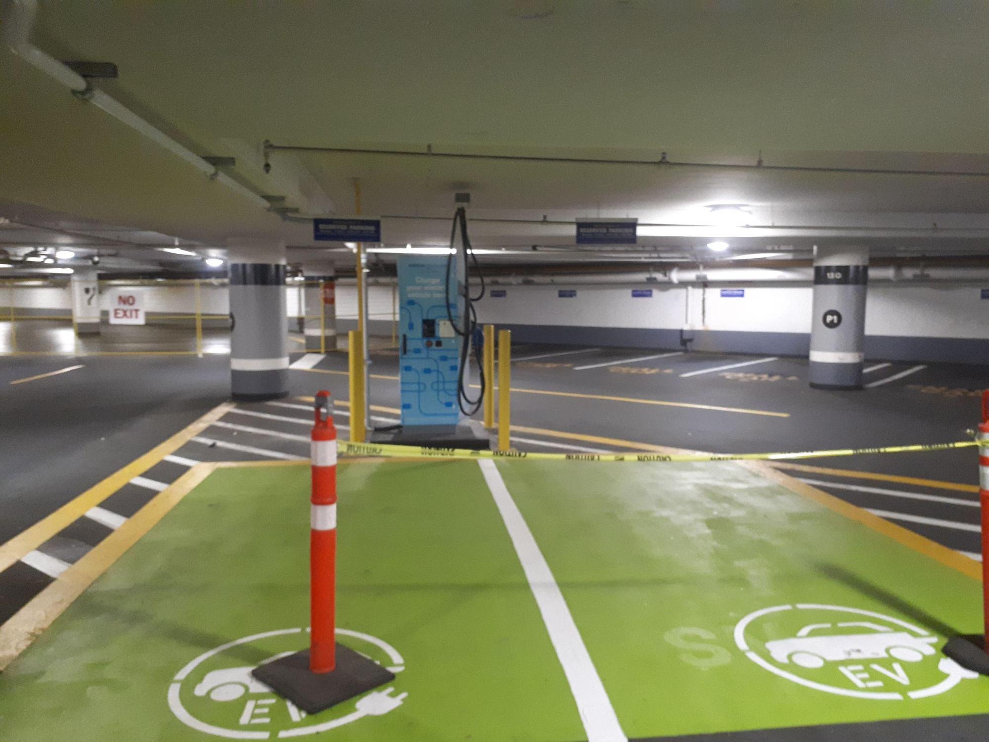 Metropolis at Metrotown P1 Section 13N Burnaby, BC EV Station