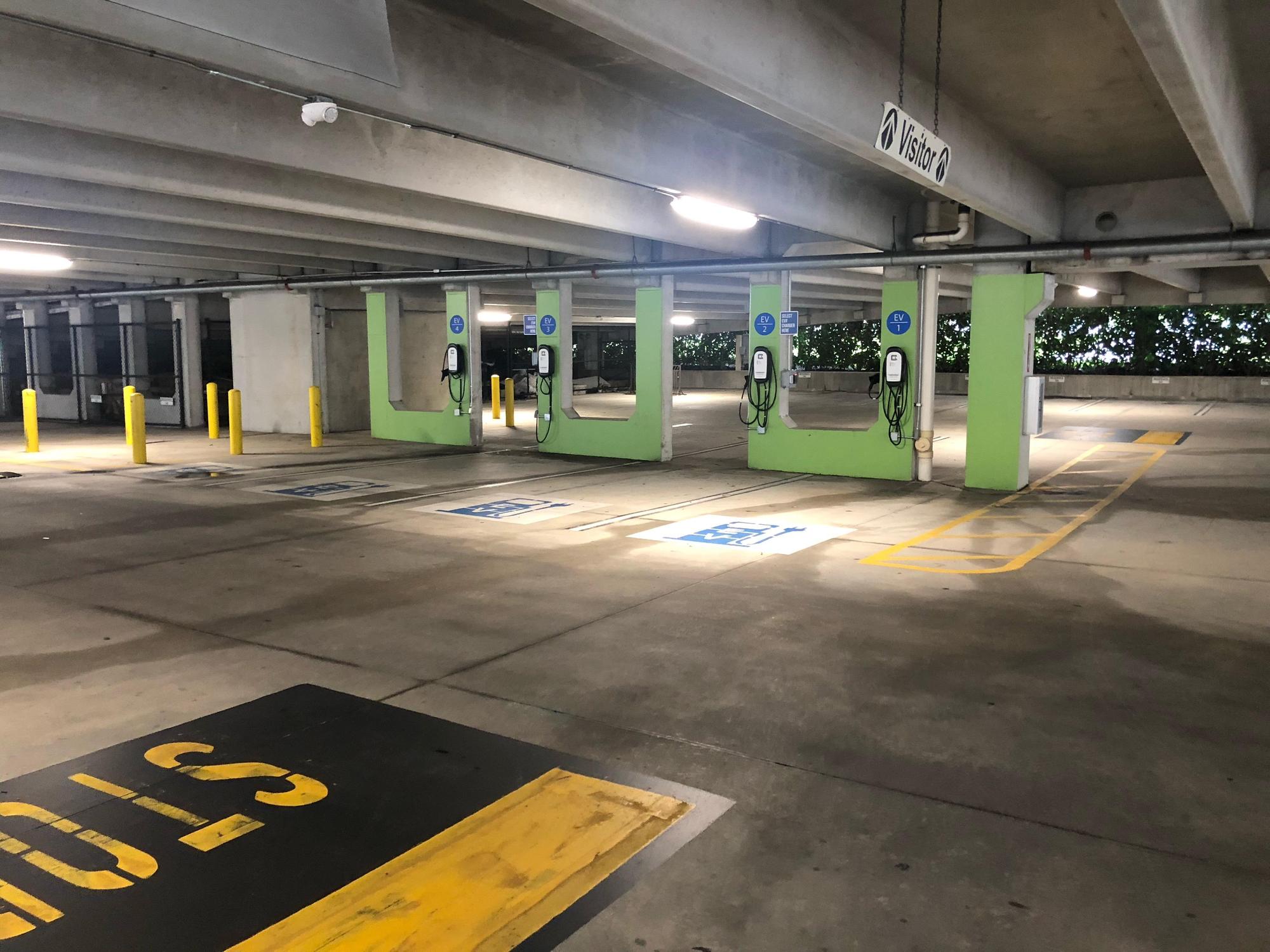 One Metro Center Garage Tampa, FL EV Station