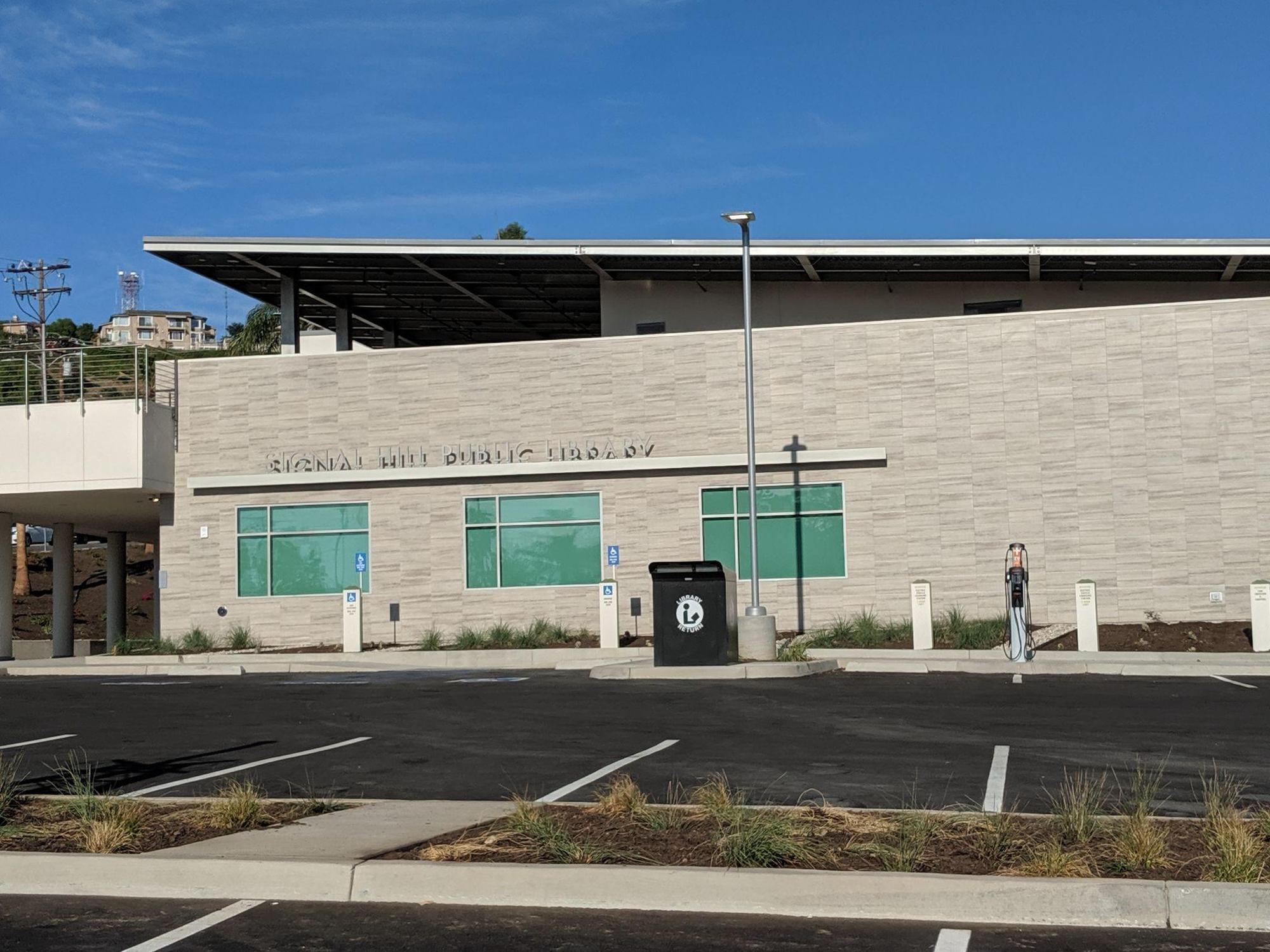 Signal Hill Public Library Signal Hill, CA EV Station