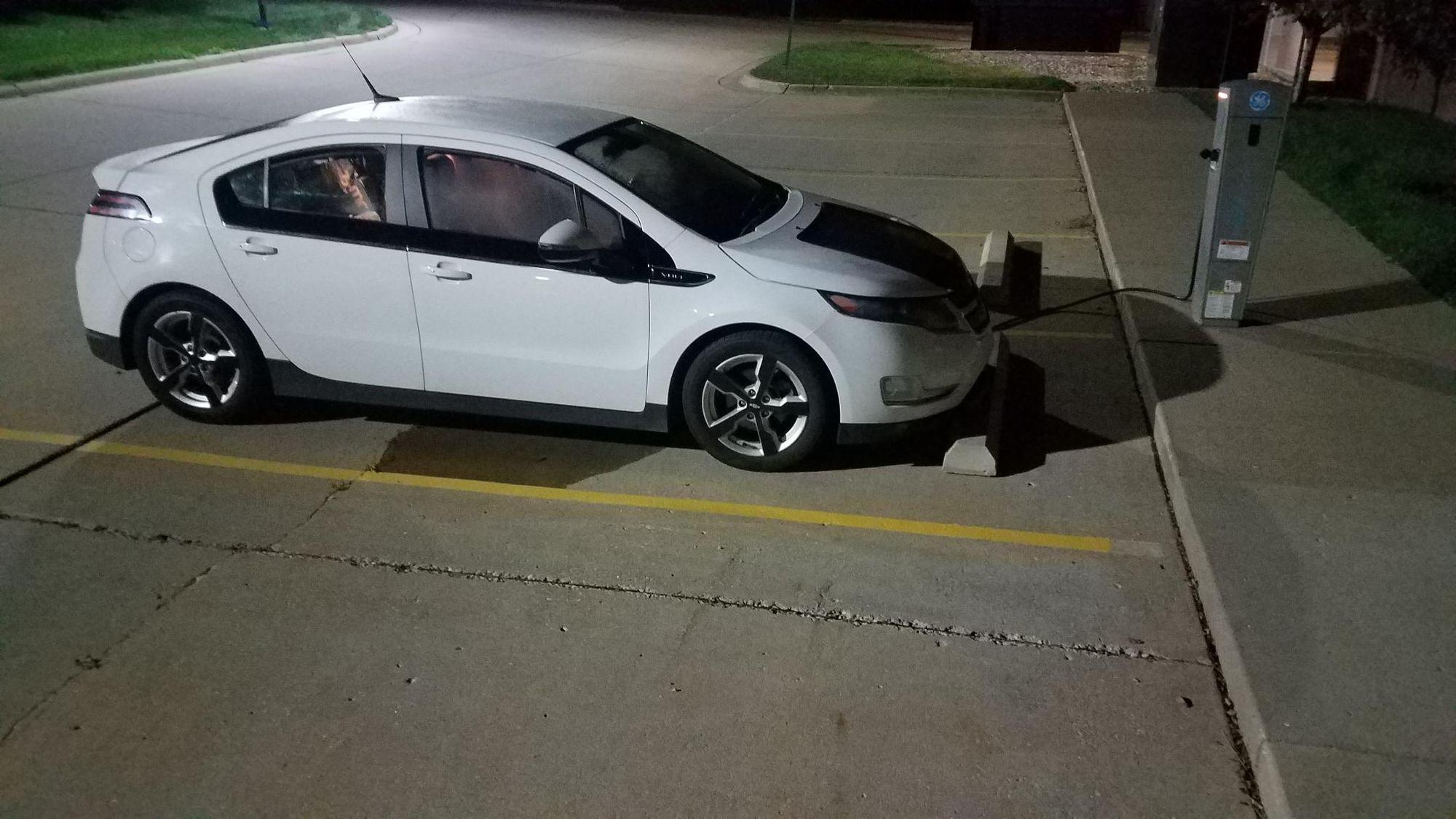 Tri City Electric Davenport, IA EV Station