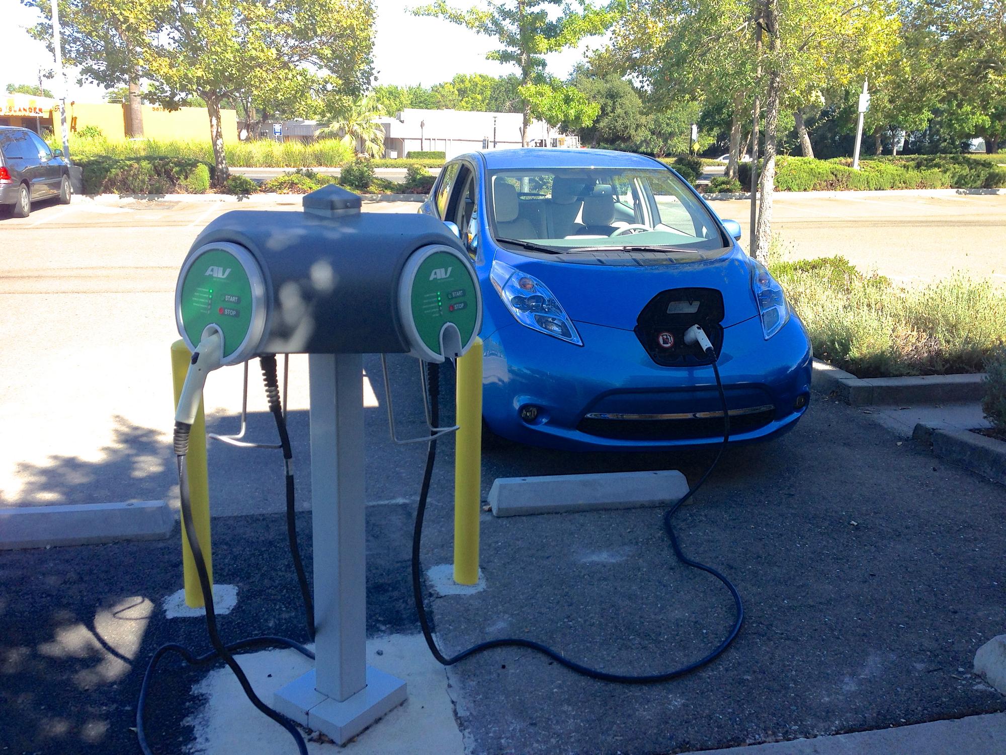 Sacramento Public Safety Center Sacramento, CA EV Station