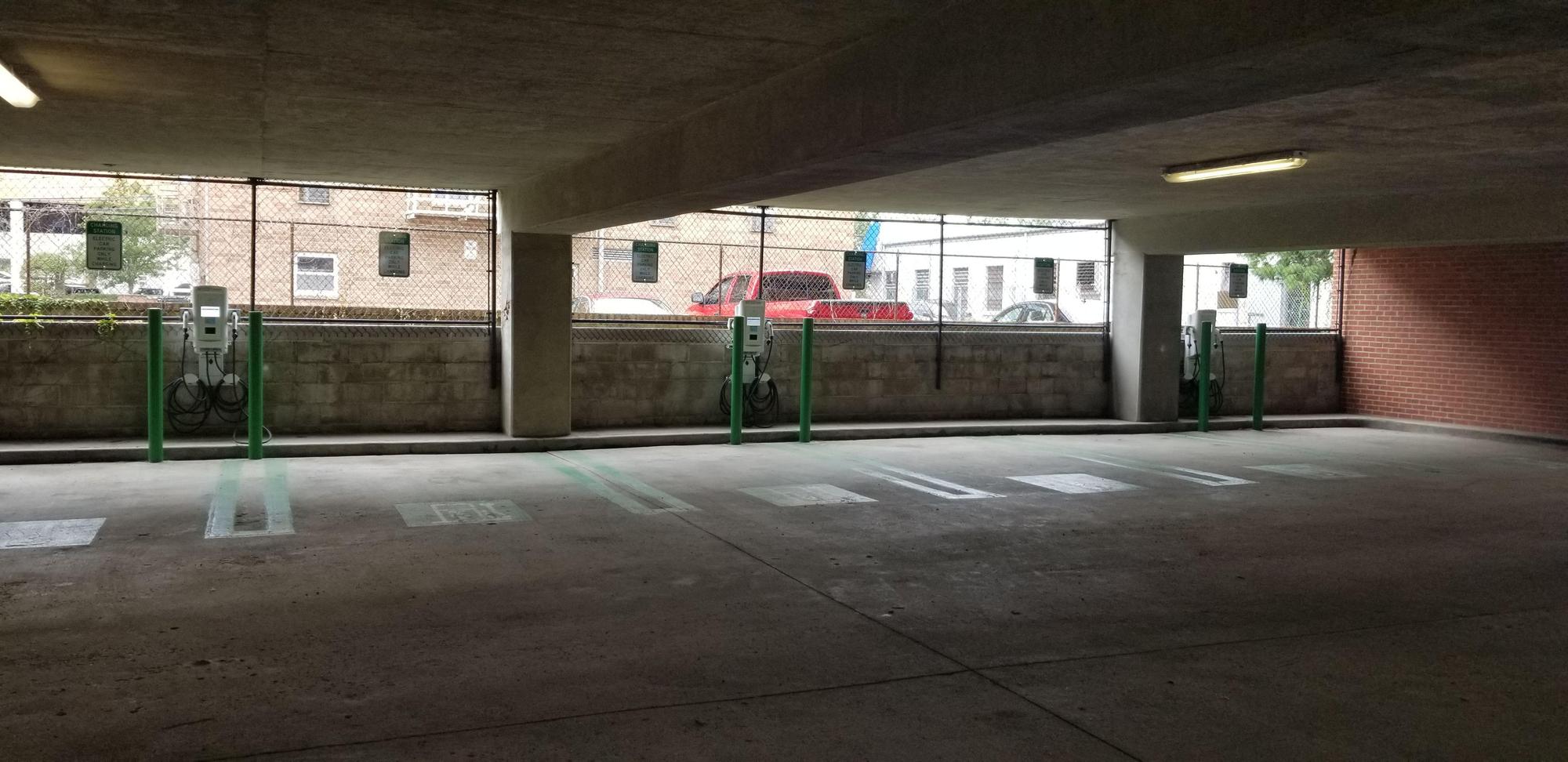 Atlantic Street Parking Garage Hackensack, NJ EV Station