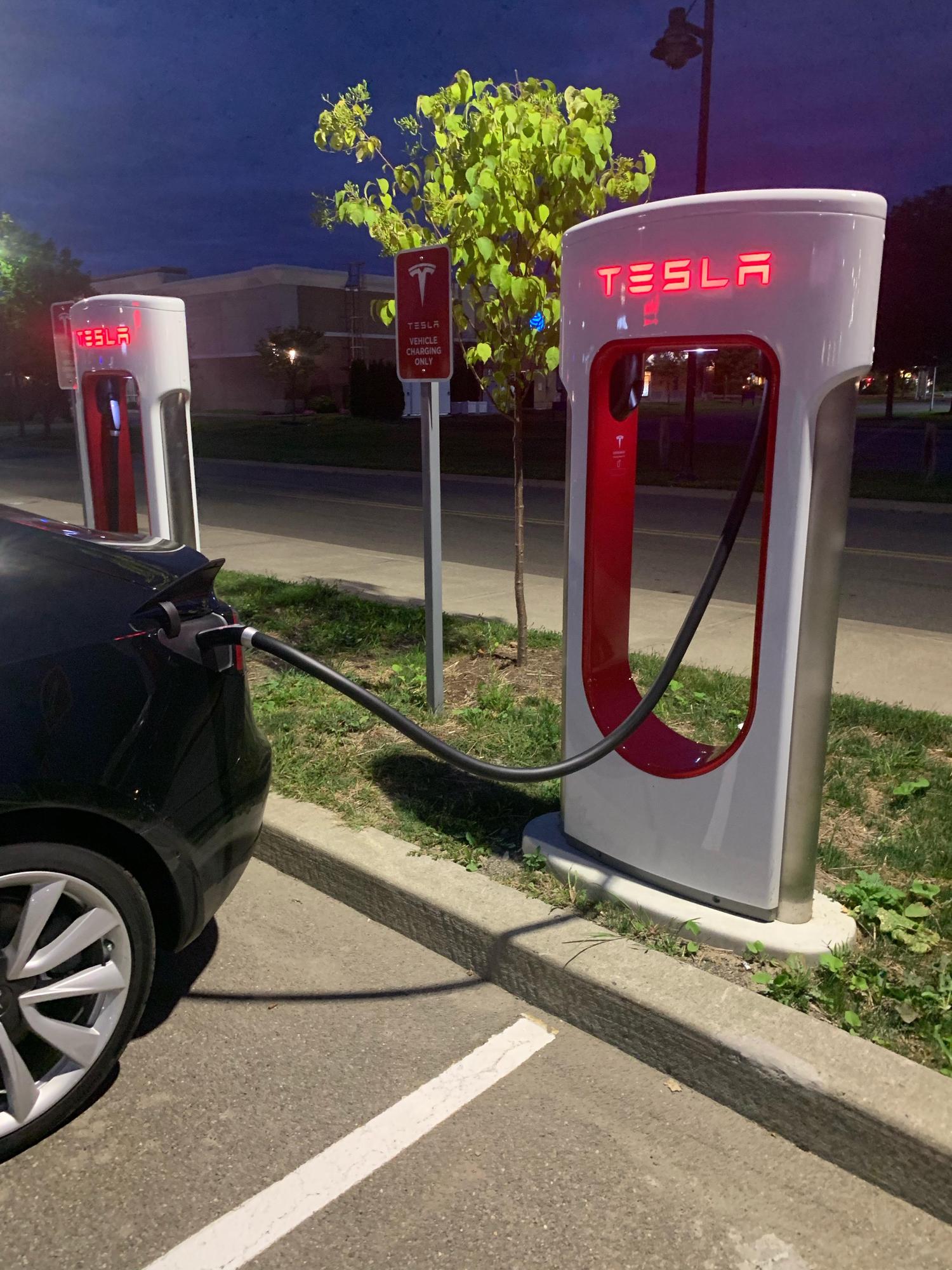 South Meadow Marketplace Ithaca, NY EV Station