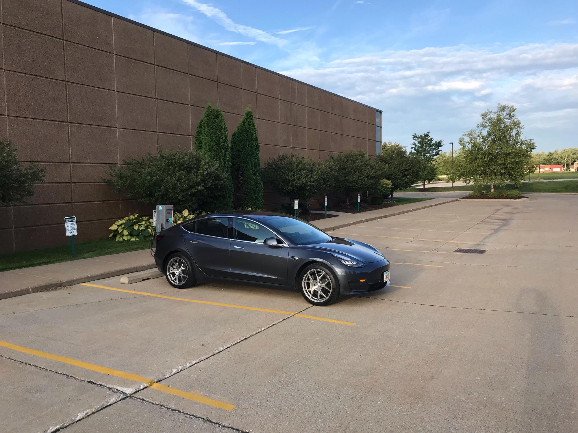 Tri City Electric Davenport, IA EV Station