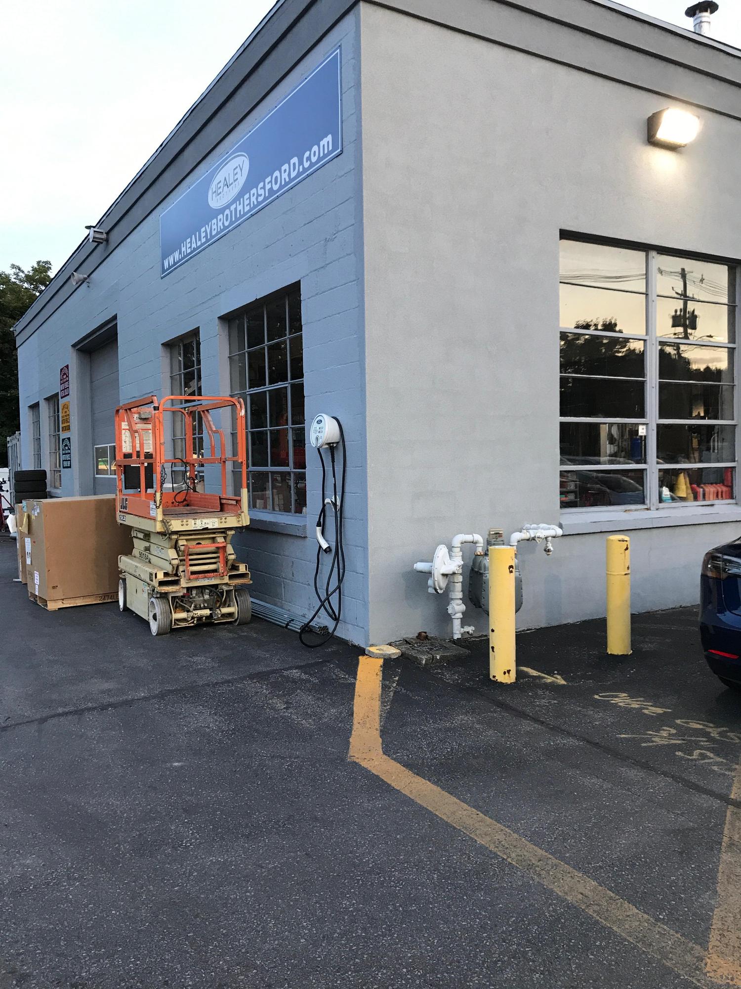 Freedom Ford Inc Beacon, NY EV Station