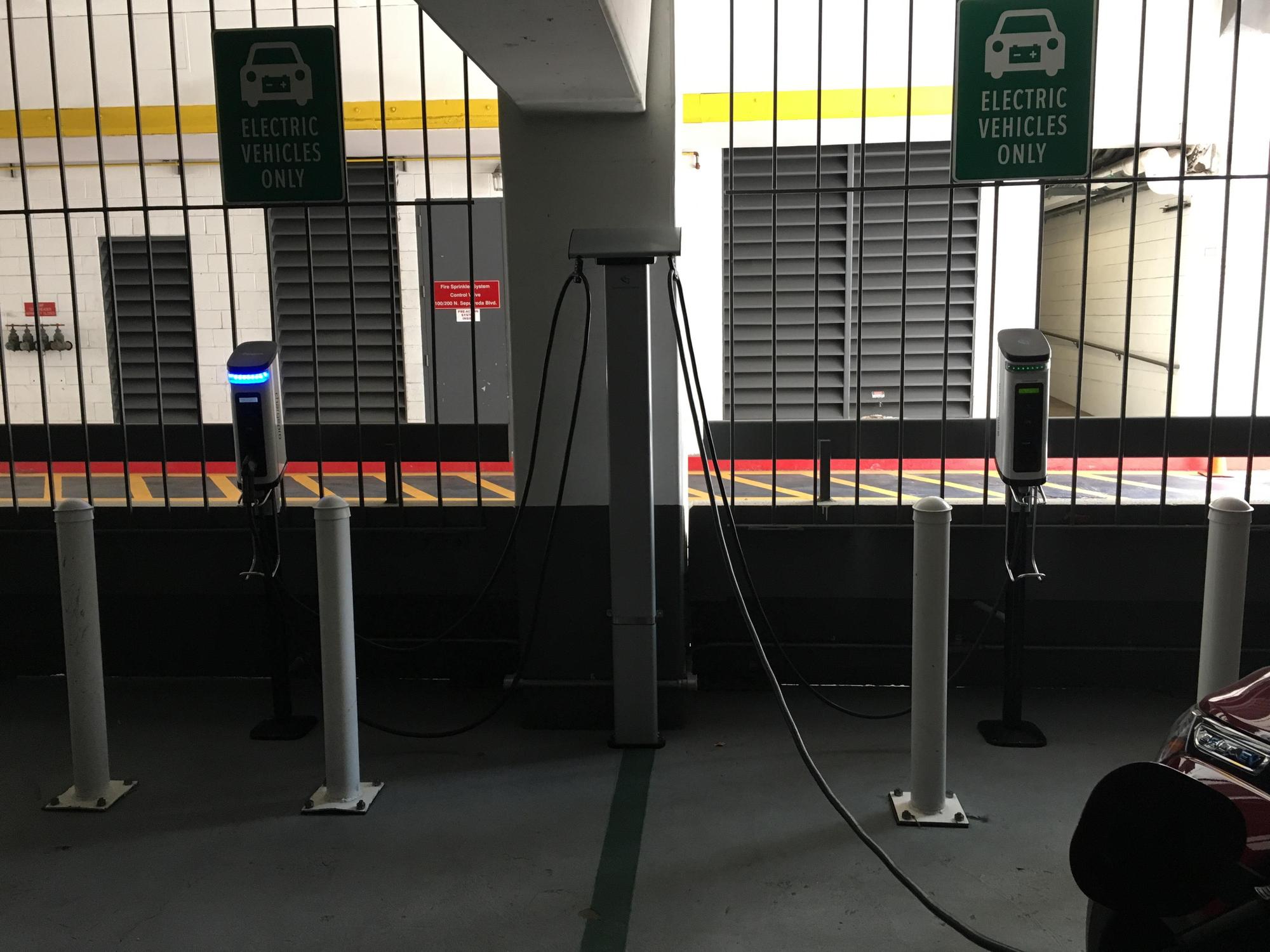 Pacific Corporate Towers El Segundo, CA EV Station