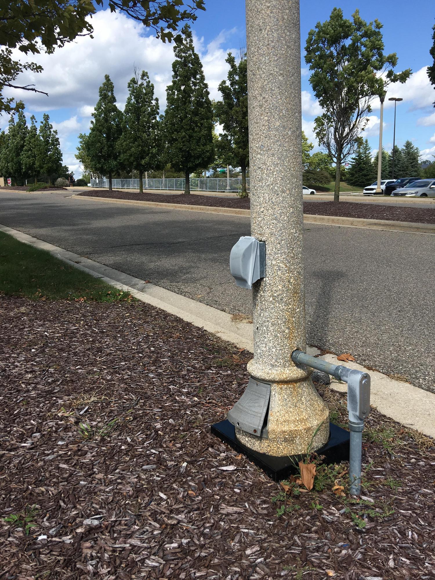 Dick’s Sporting Goods Novi, MI EV Station