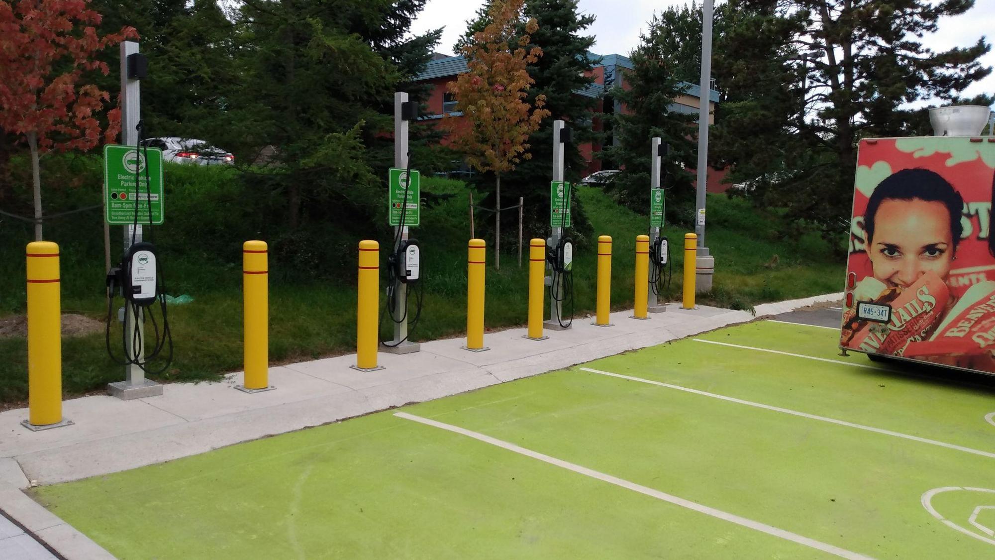 University of Guelph Parking Lot P49 Guelph, ON EV Station