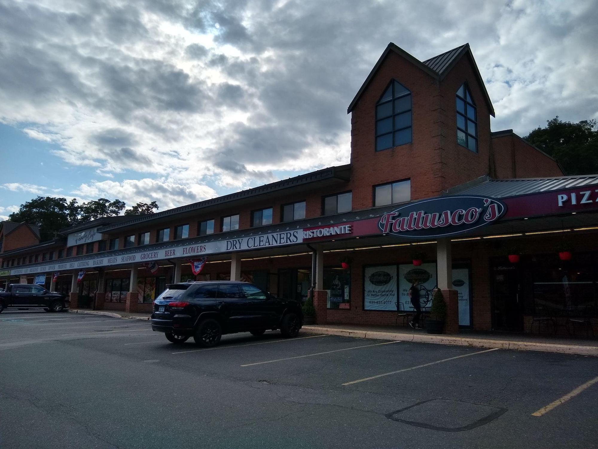 Bottle Bargains Northport, NY EV Station
