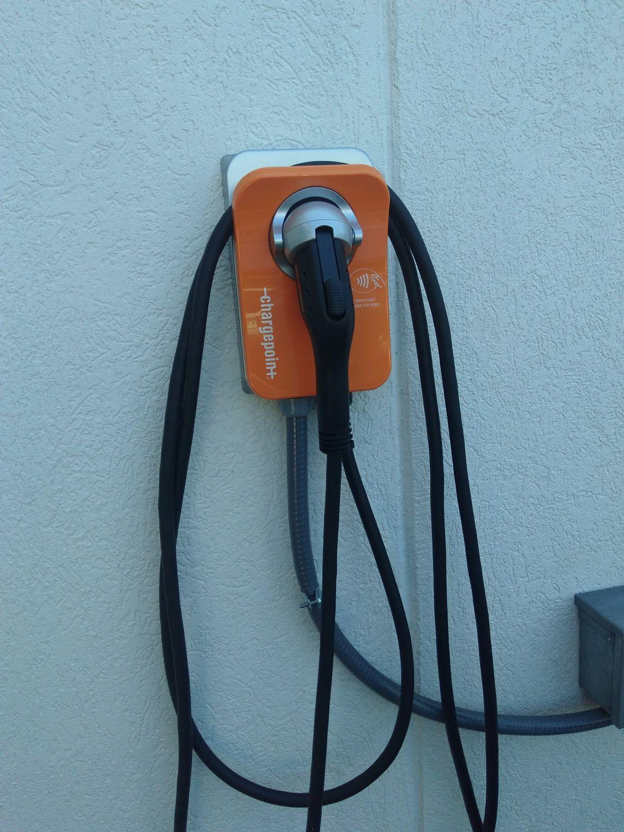 Land Rover Greenville Greenville, SC EV Station