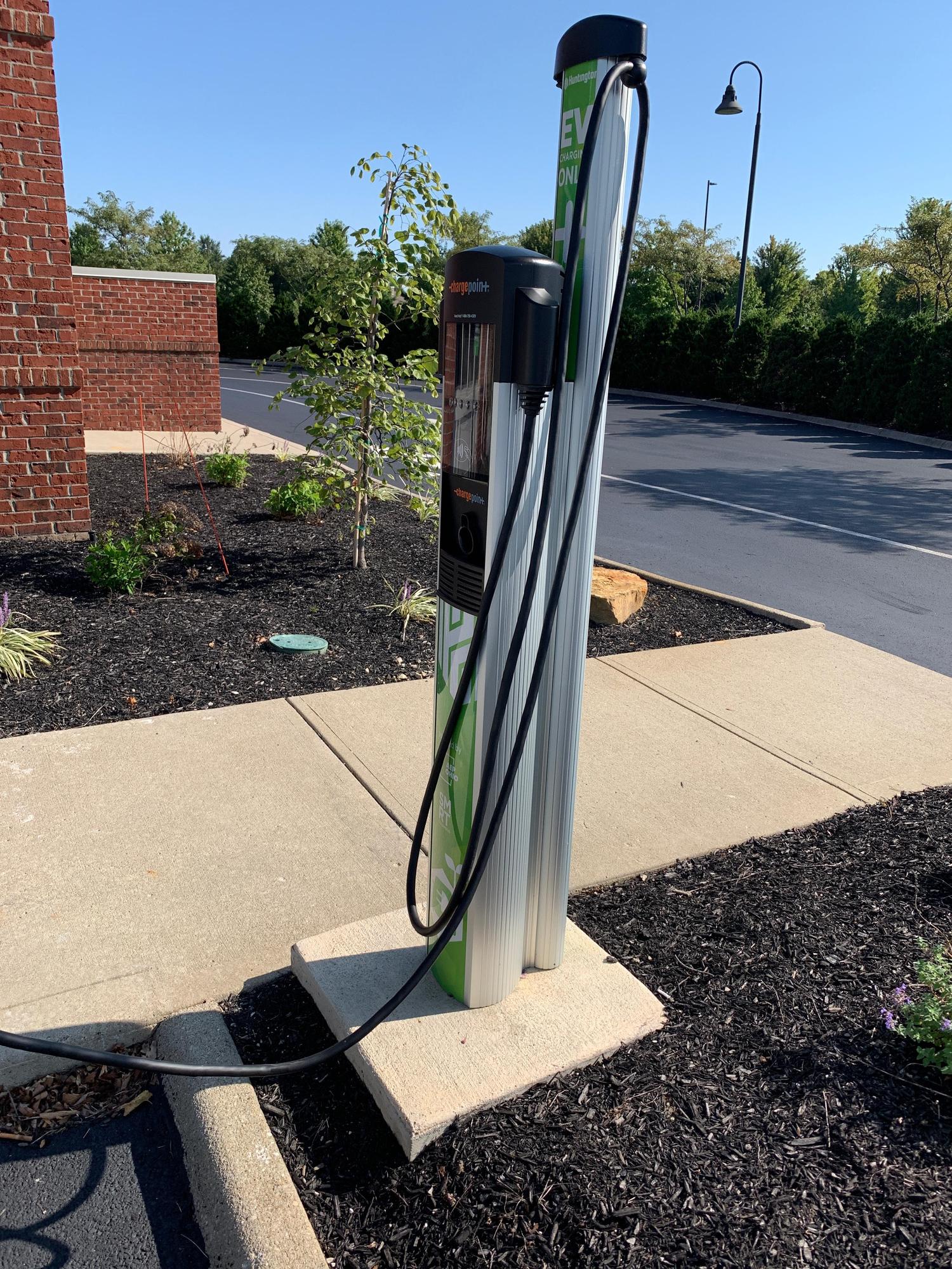 Huntington Bank Avery Road Dublin, OH EV Station