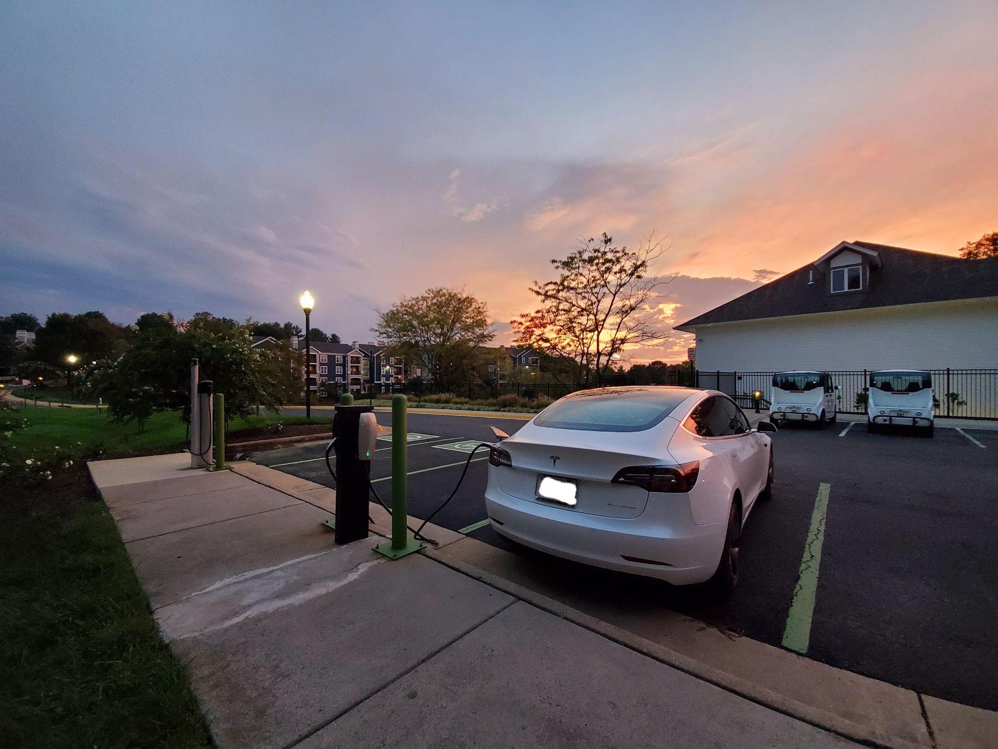 Lakeside Apartments Centreville, VA EV Station