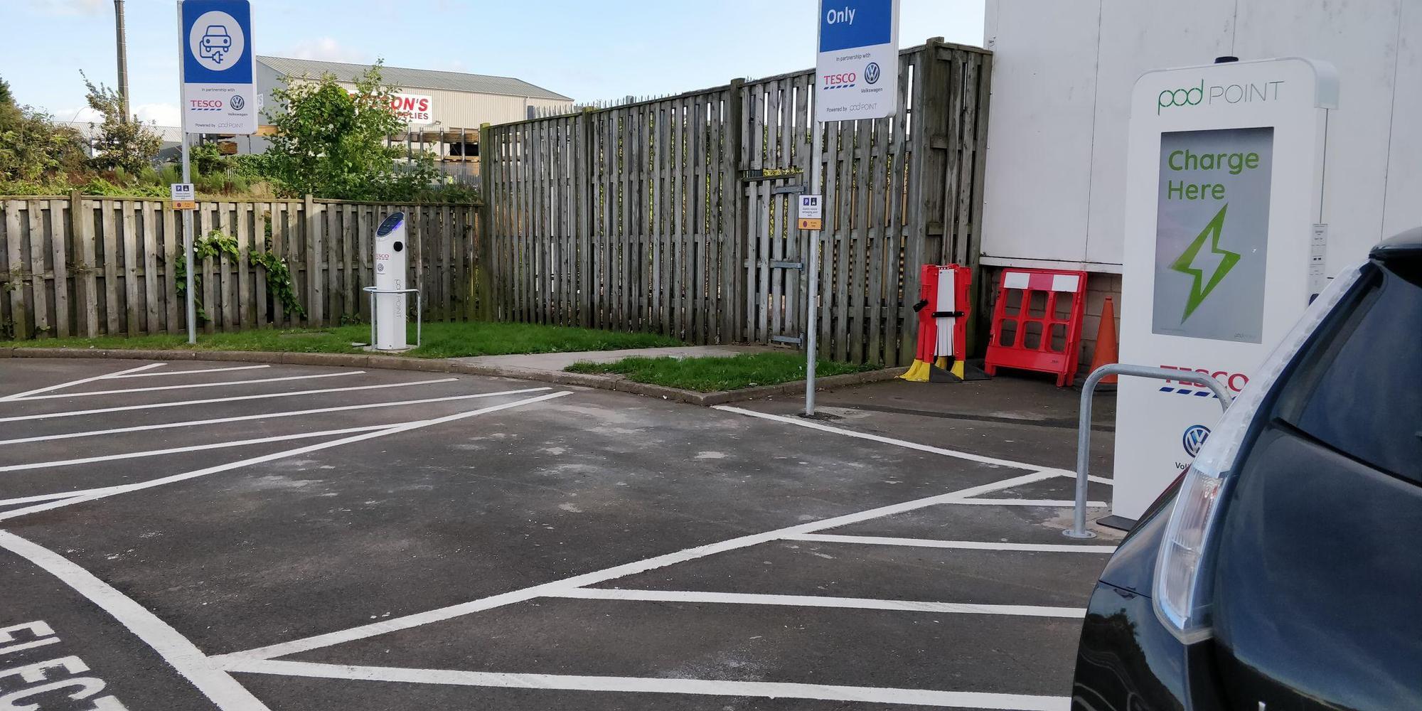 Tesco Superstore Penicuik 9 Edinburgh Rd, Penicuik, EH26 8NP, United