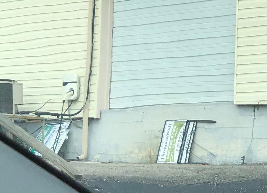 Thomas and Wall Realestate Floyd, VA EV Station