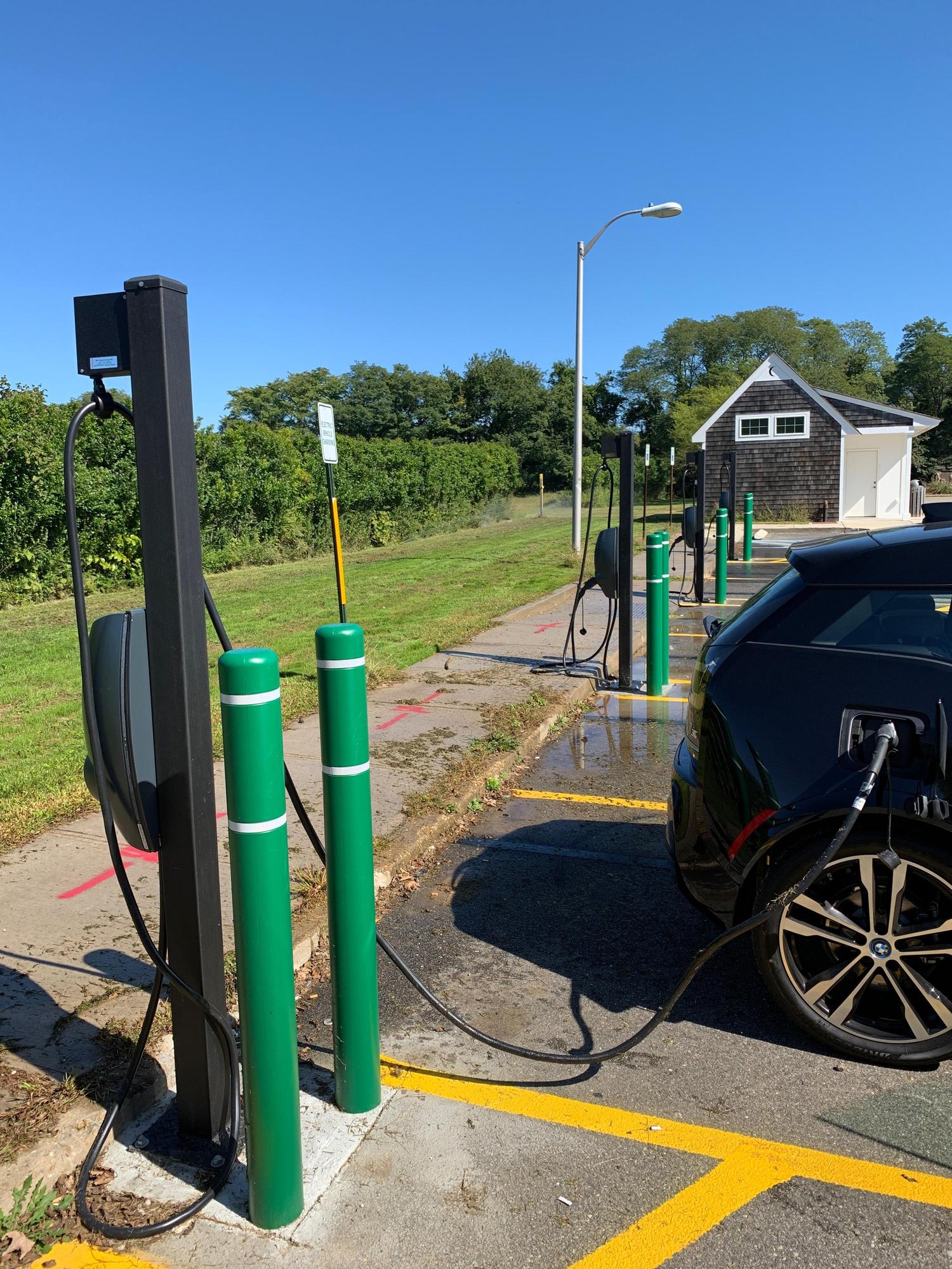 Amagansett Village Parking Lot East Hampton, NY EV Station