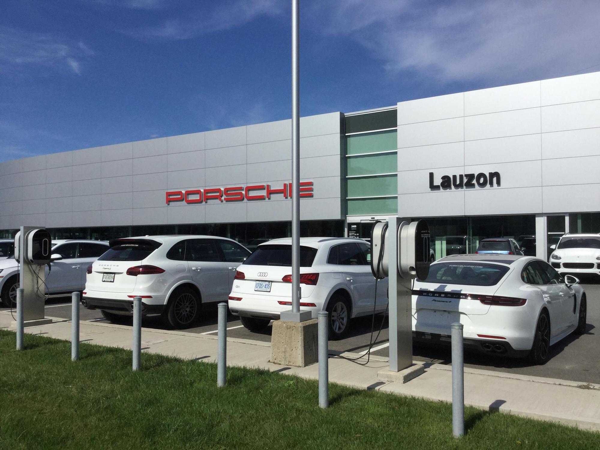Porsche Lauzon Laval, QC EV Station