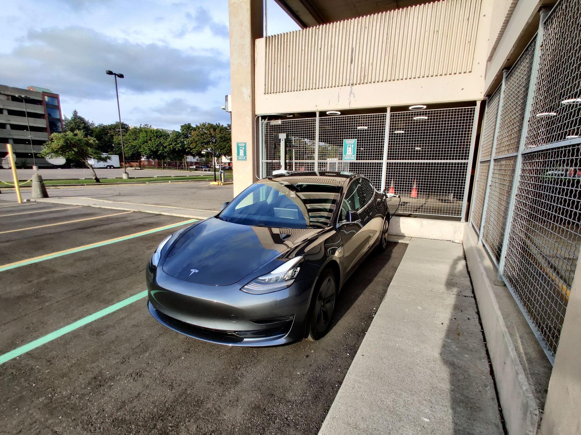 wsu-parking-lot-75-detroit-mi-ev-station