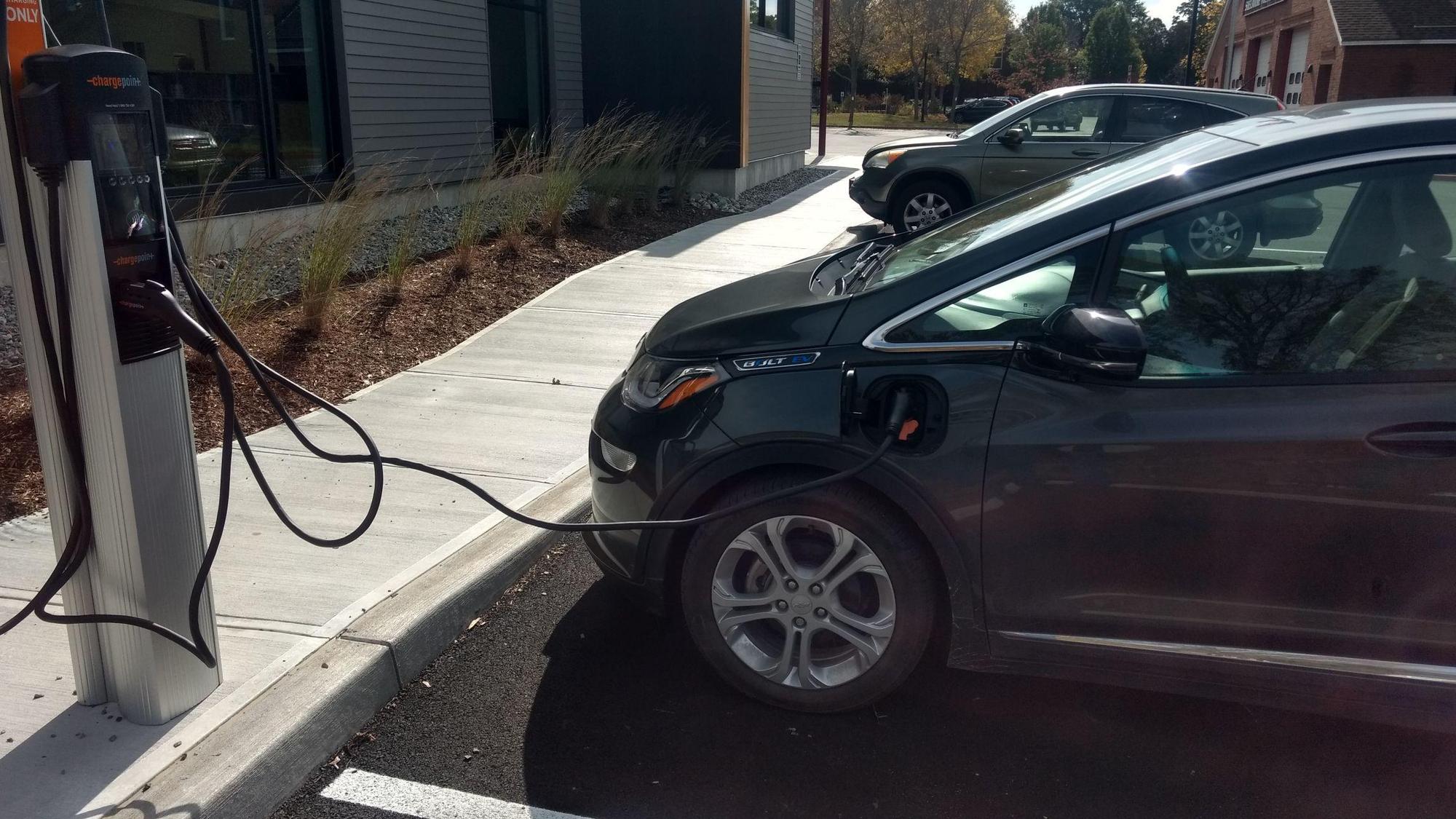 Pierson Library Shelburne, VT EV Station