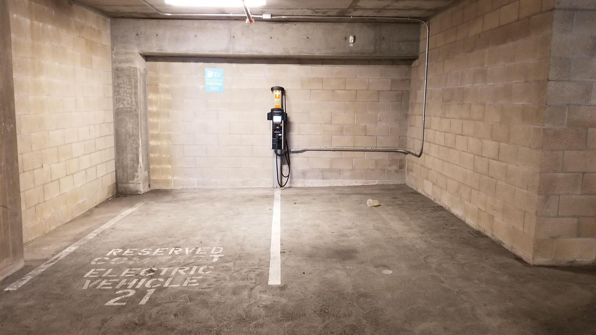 Circa LA Apartments Los Angeles, CA EV Station