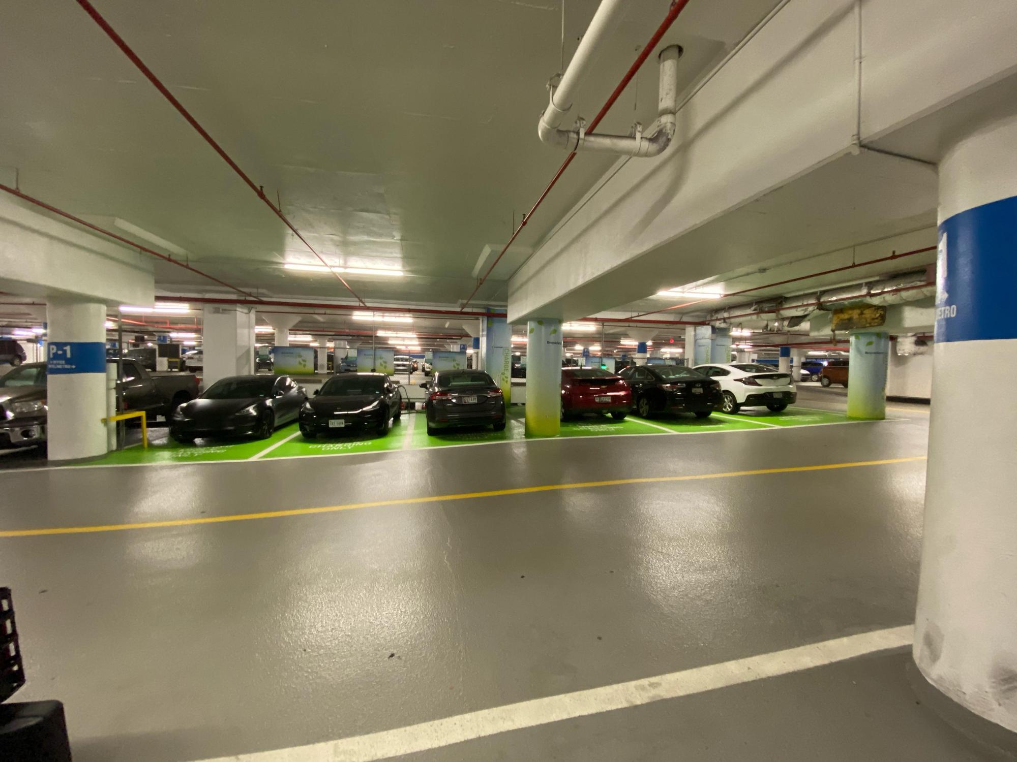 Hyatt Regency Hotel Garage | Bethesda, MD | EV Station