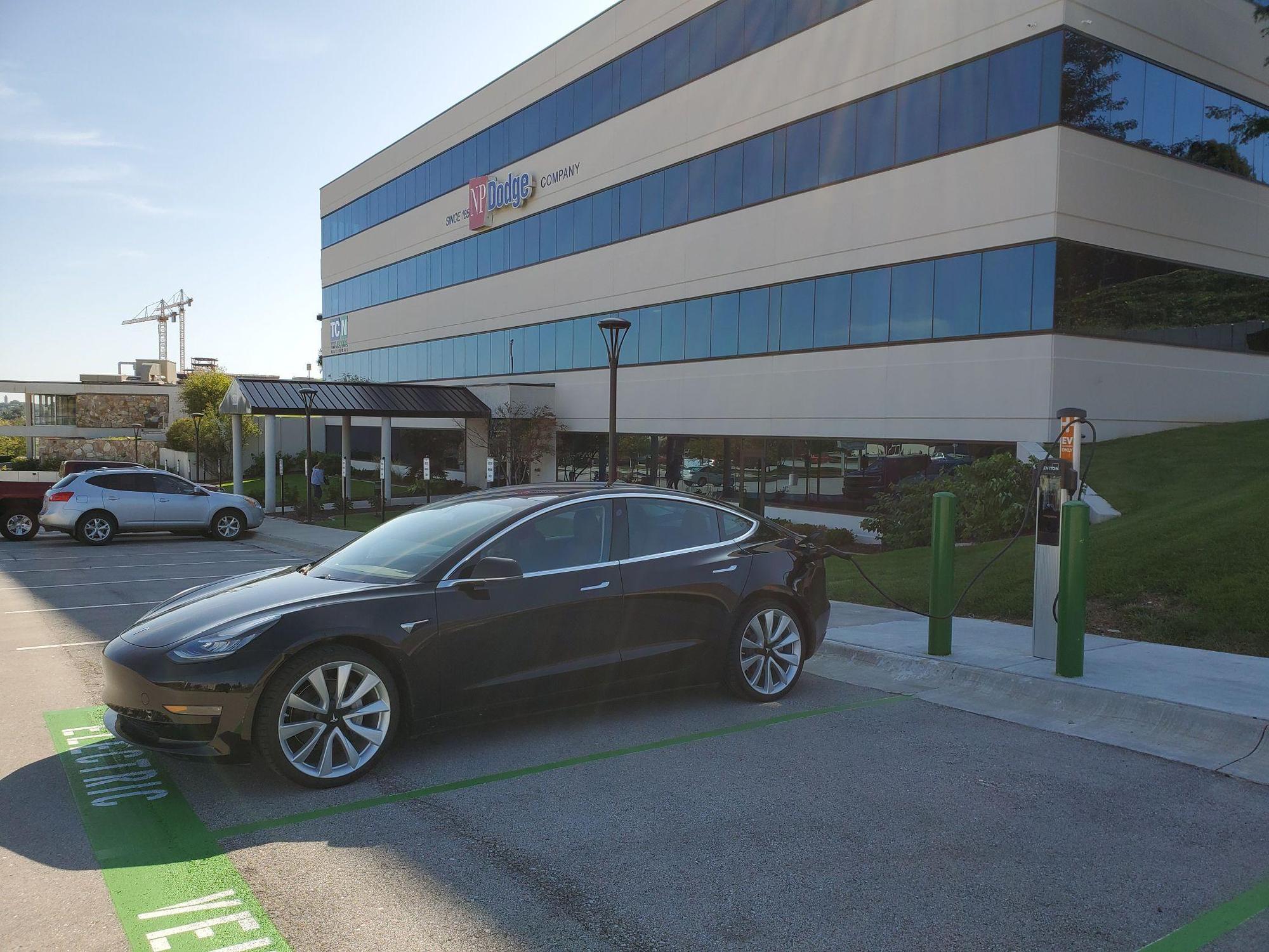 NP Dodge Real Estate West Omaha, NE EV Station