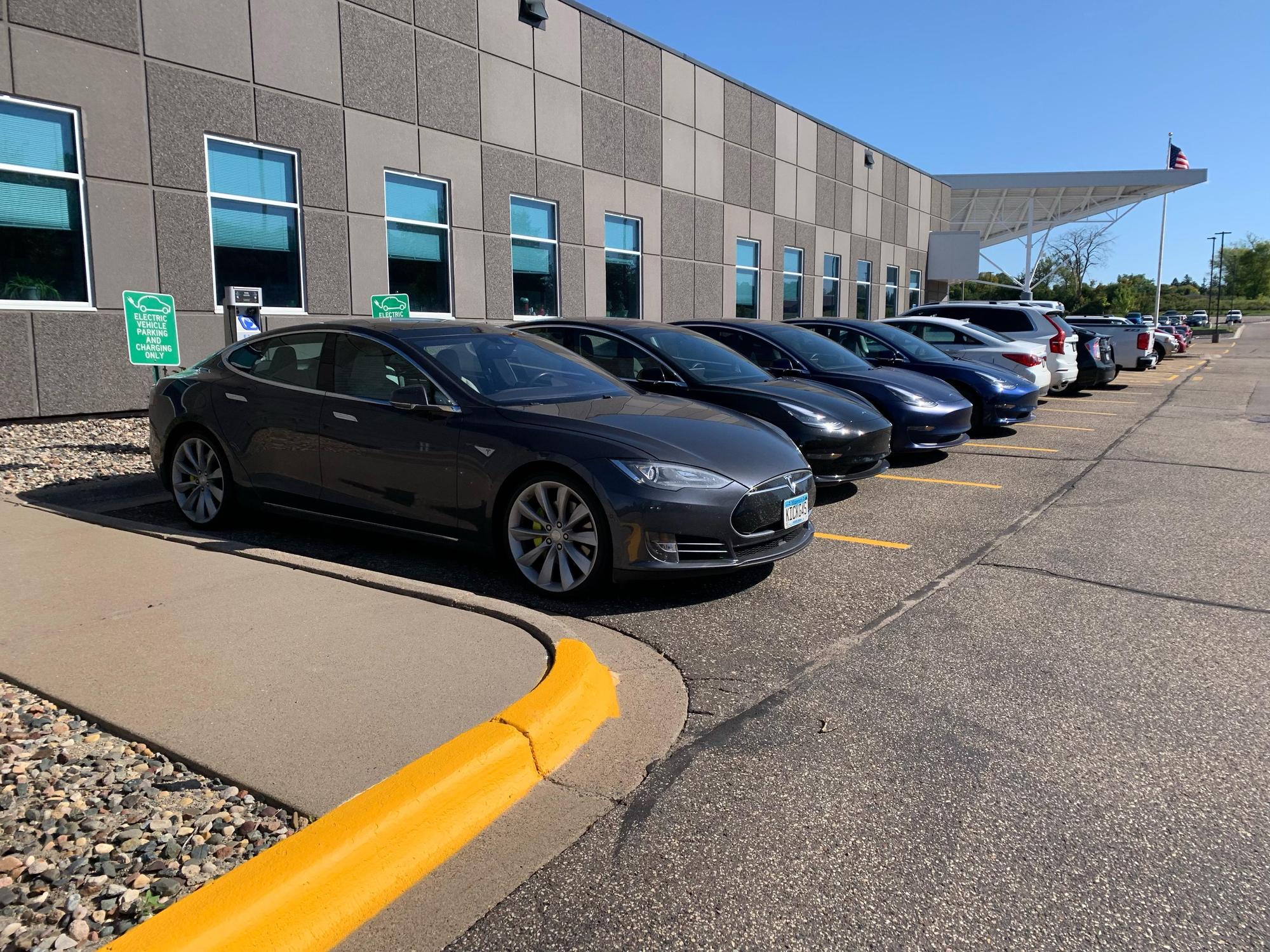 Protolabs Maple Plain, MN EV Station