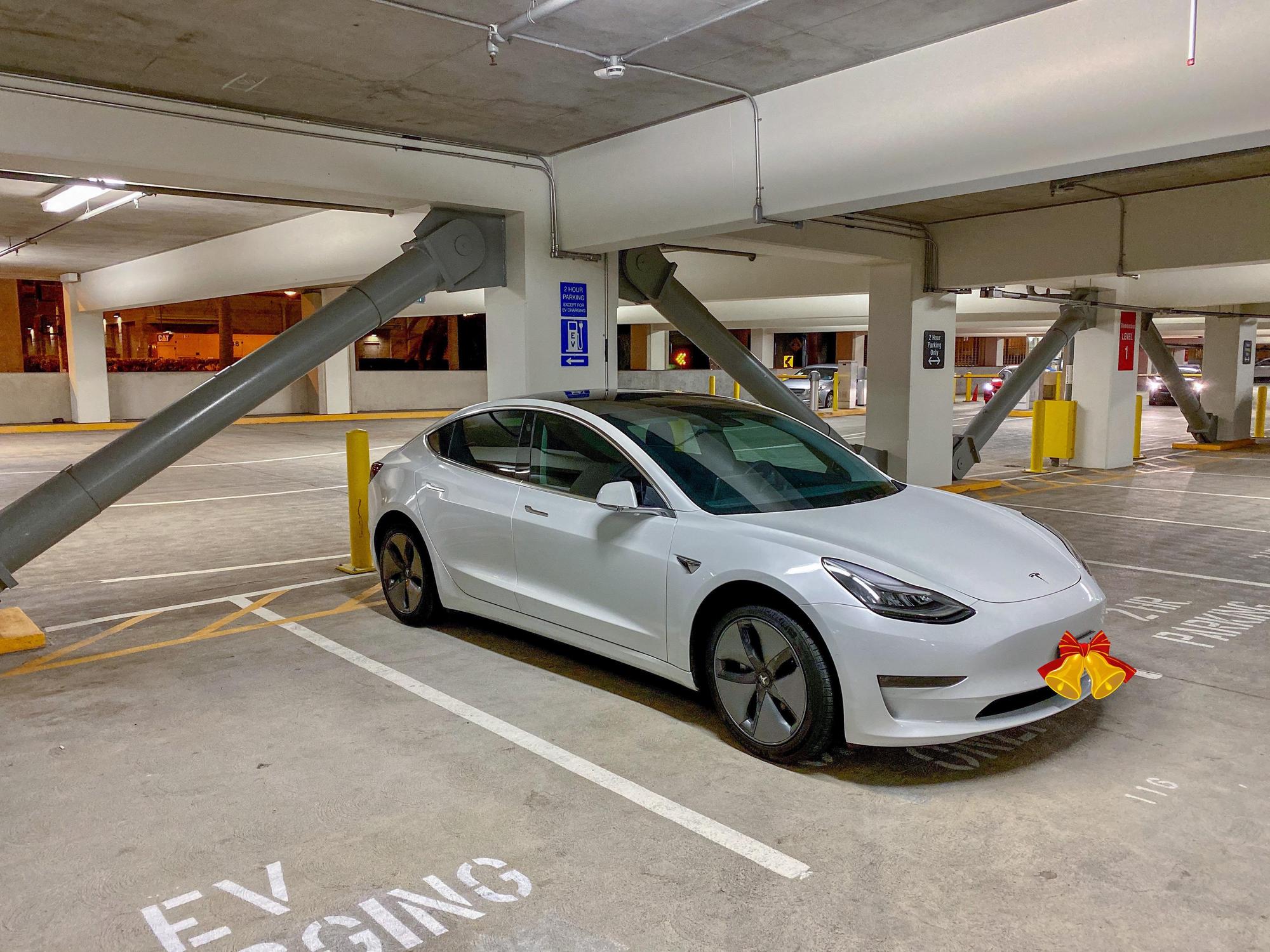 John Wayne Airport - Terminal C | Santa Ana, CA | EV Station, image size:2000x1500