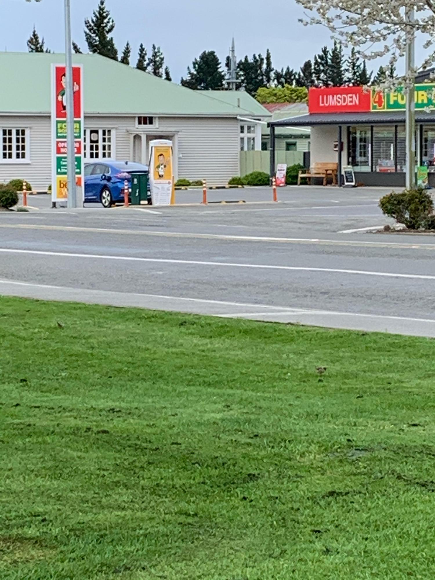 Lumsden Four Square Lumsden, Southland EV Station