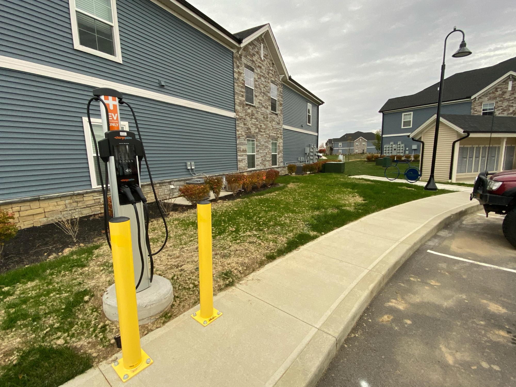 Sunbury Pointe Apartments Sunbury, OH EV Station
