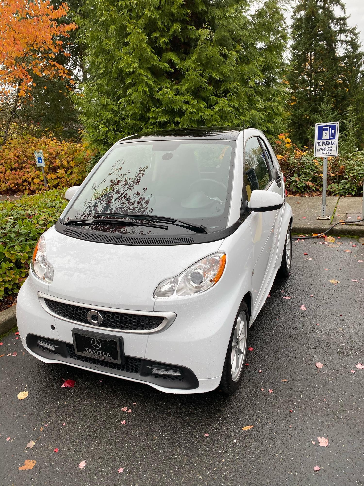 South Bellevue Community Center Bellevue WA EV Station south-bellevue-community-center-bellevue-wa-ev-station
