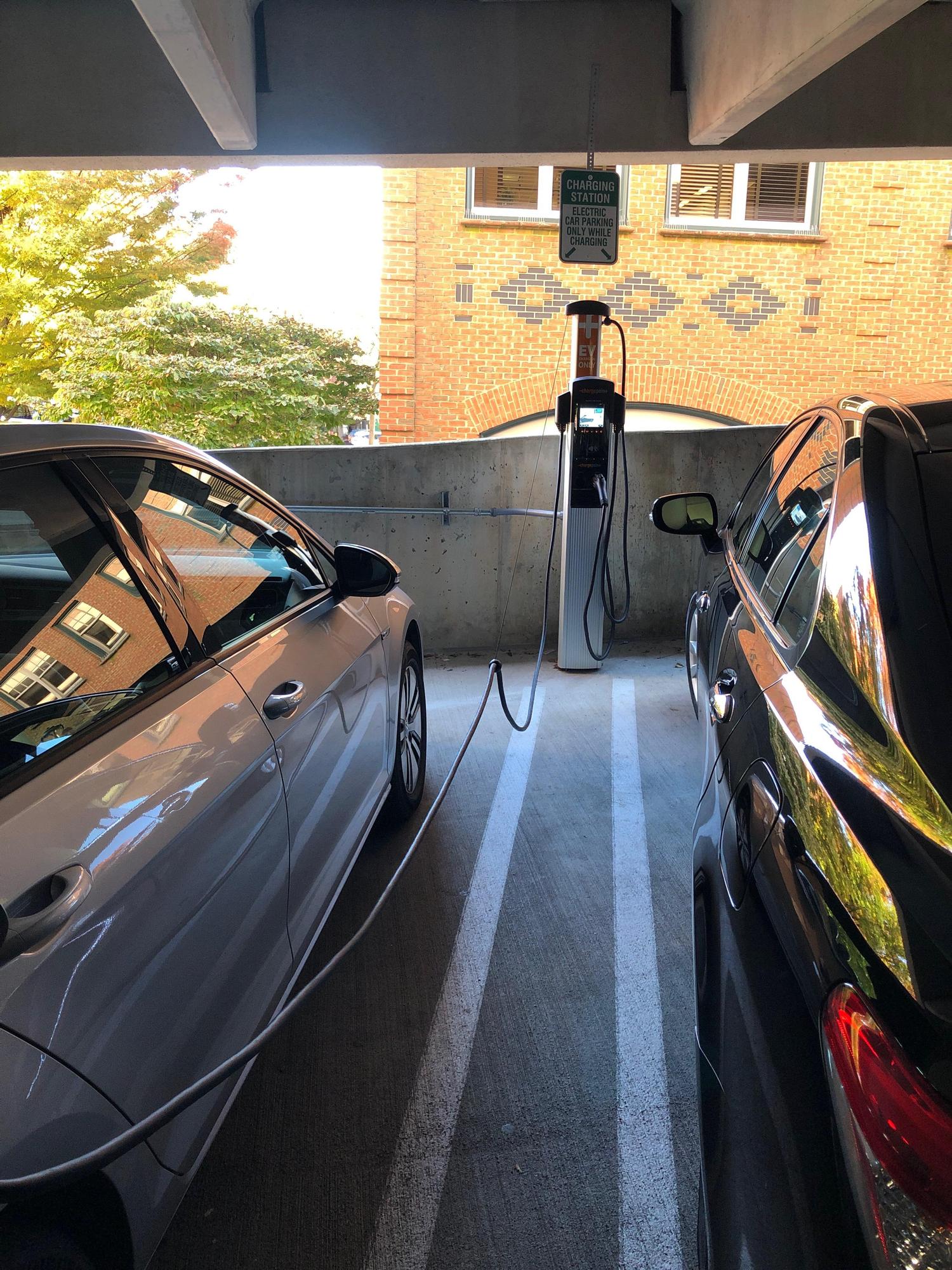 Square Garage Square, PA EV Station