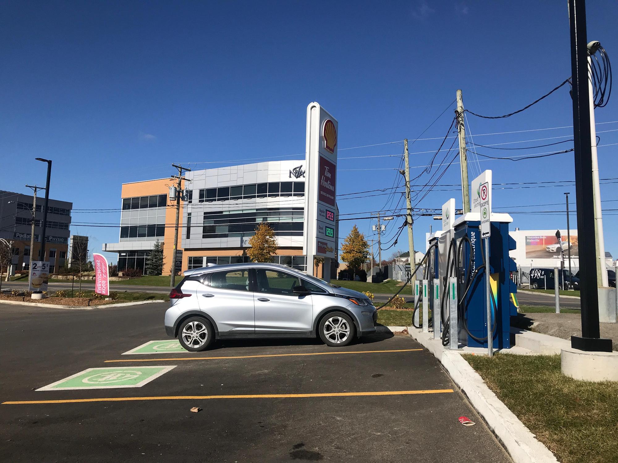 Tim Hortons SainteAnnedesPlaines, QC EV Station