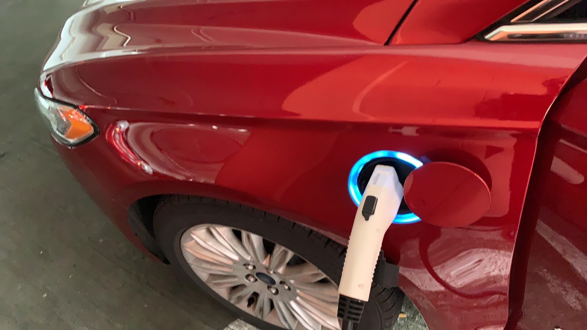 Kaiser Parking Garage | PlugShare