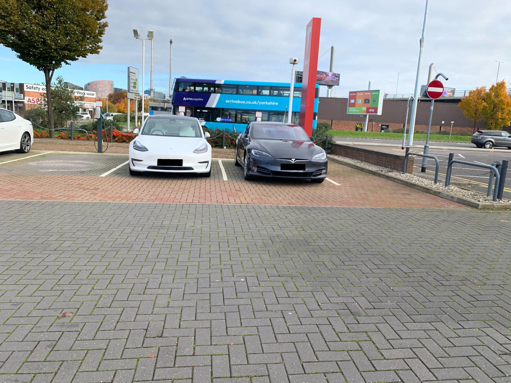 Tesla Leeds Leeds, England EV Station
