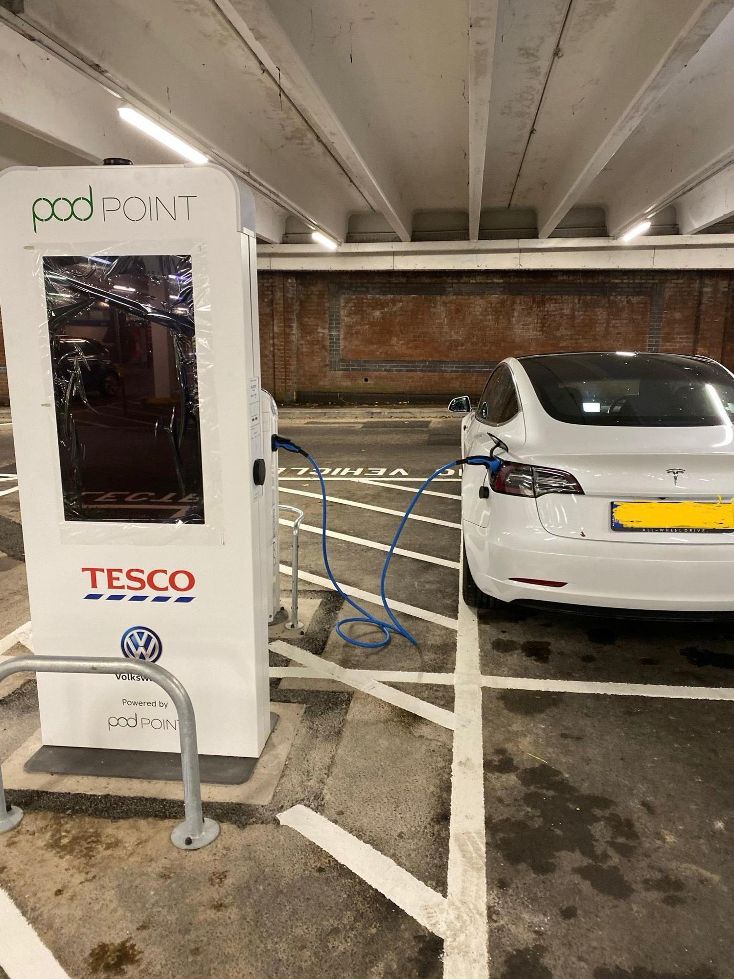 Tesco Extra Yeovil Queensway, Huish, Yeovil, BA20 1DL, United Kingdom EV Station