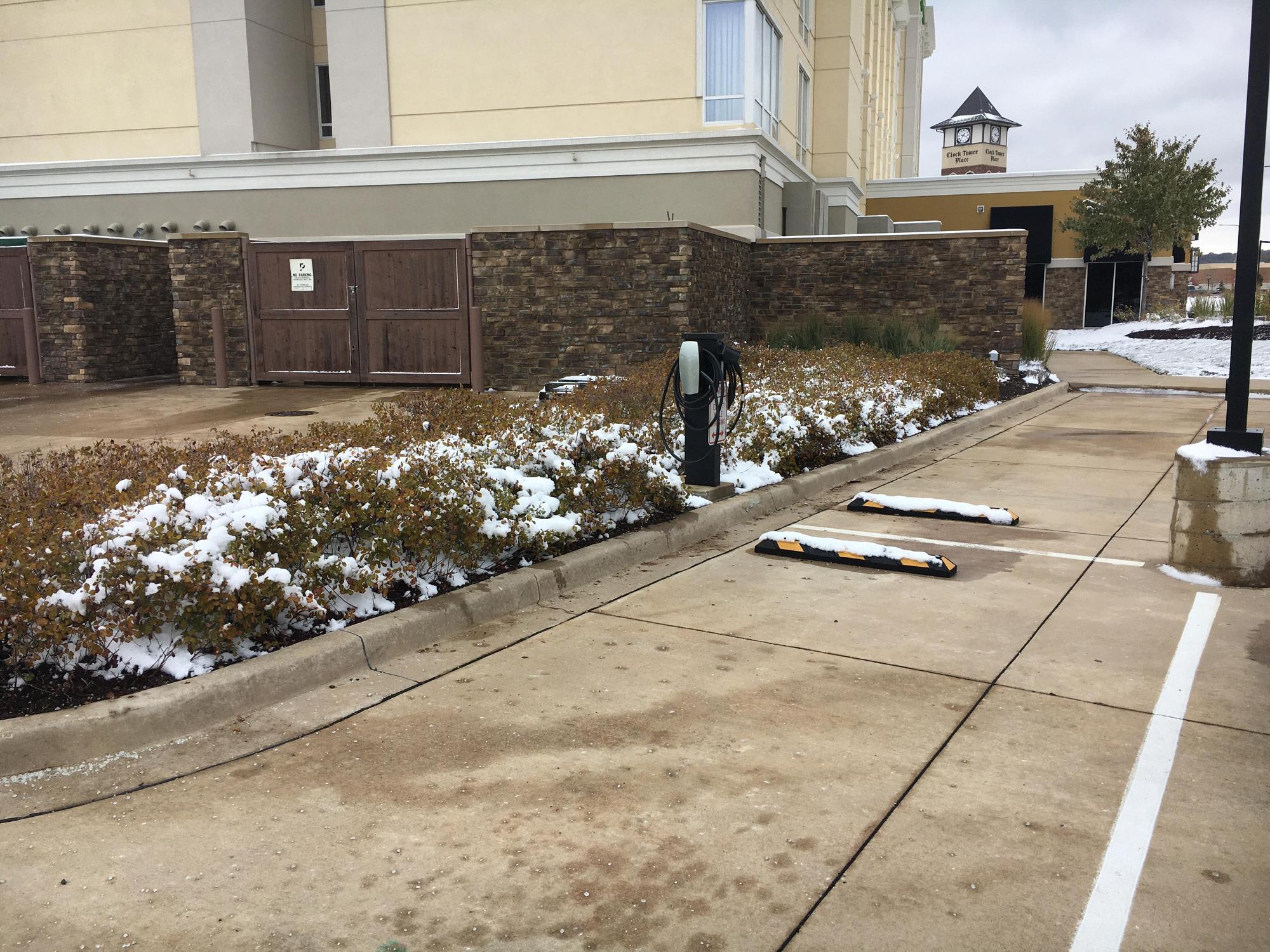 Johnny's Italian Steakhouse East Peoria, IL EV Station